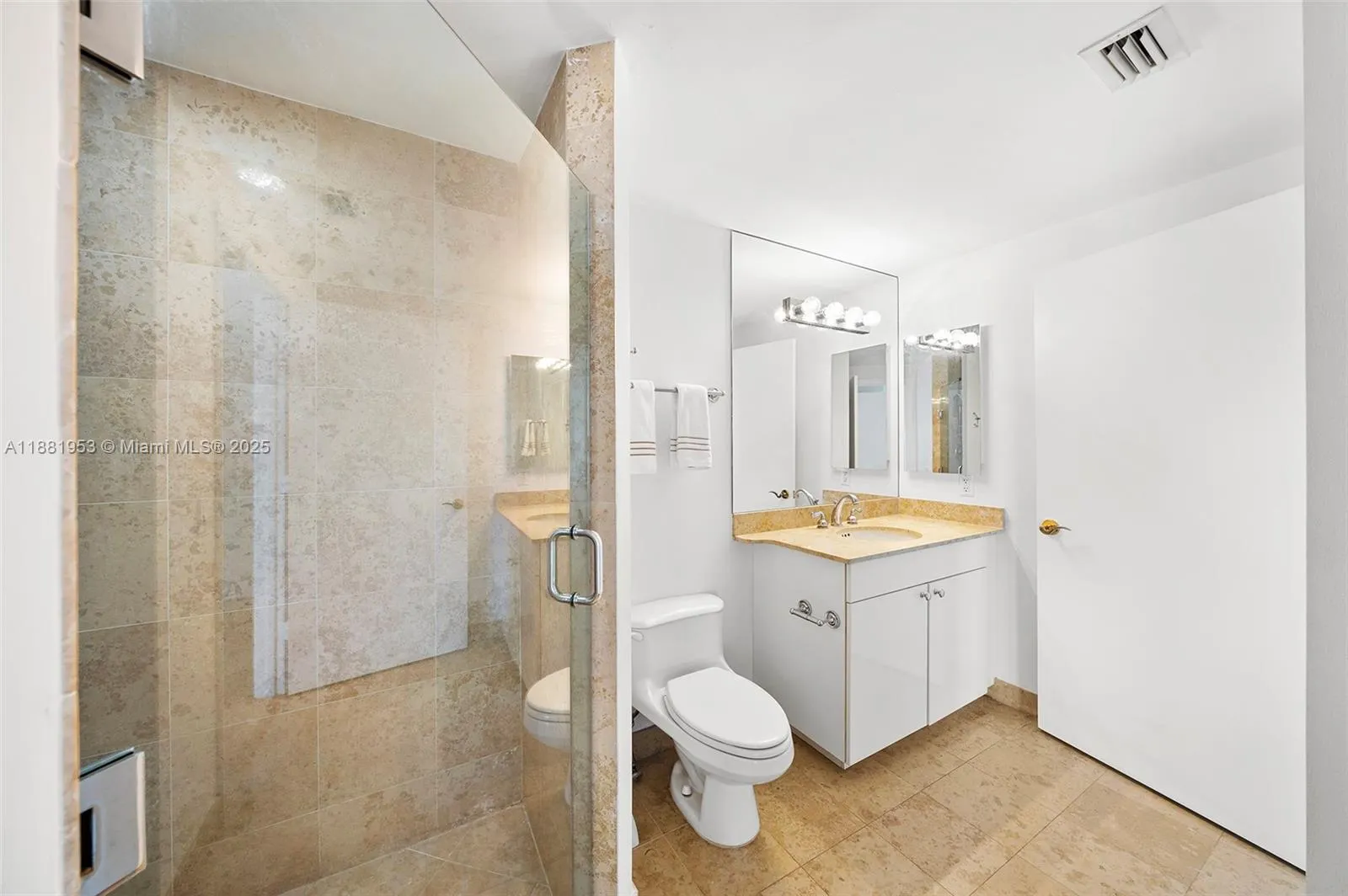 4779 Collins Ave, #1707