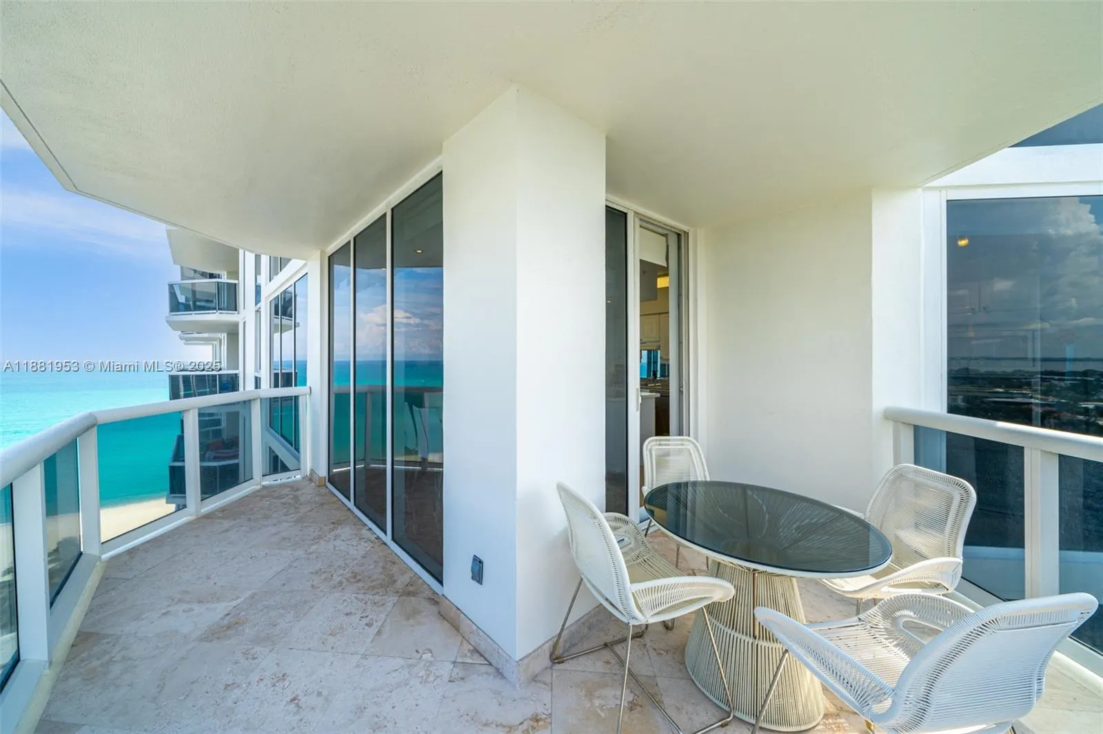 4779 Collins Ave, #1707