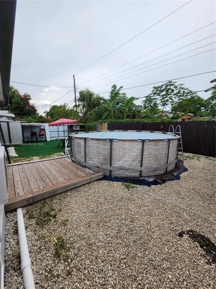 4301 NW 59th Ct