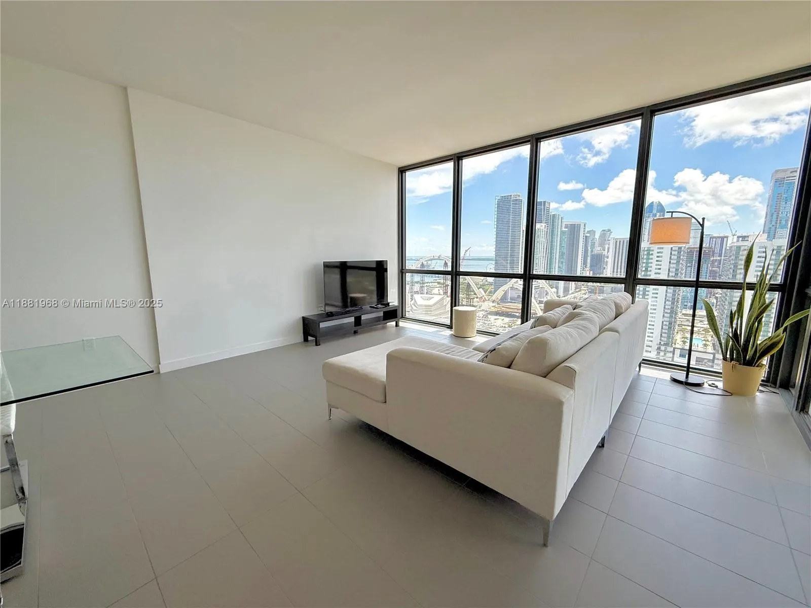 1600 NE 1st Ave, #3210