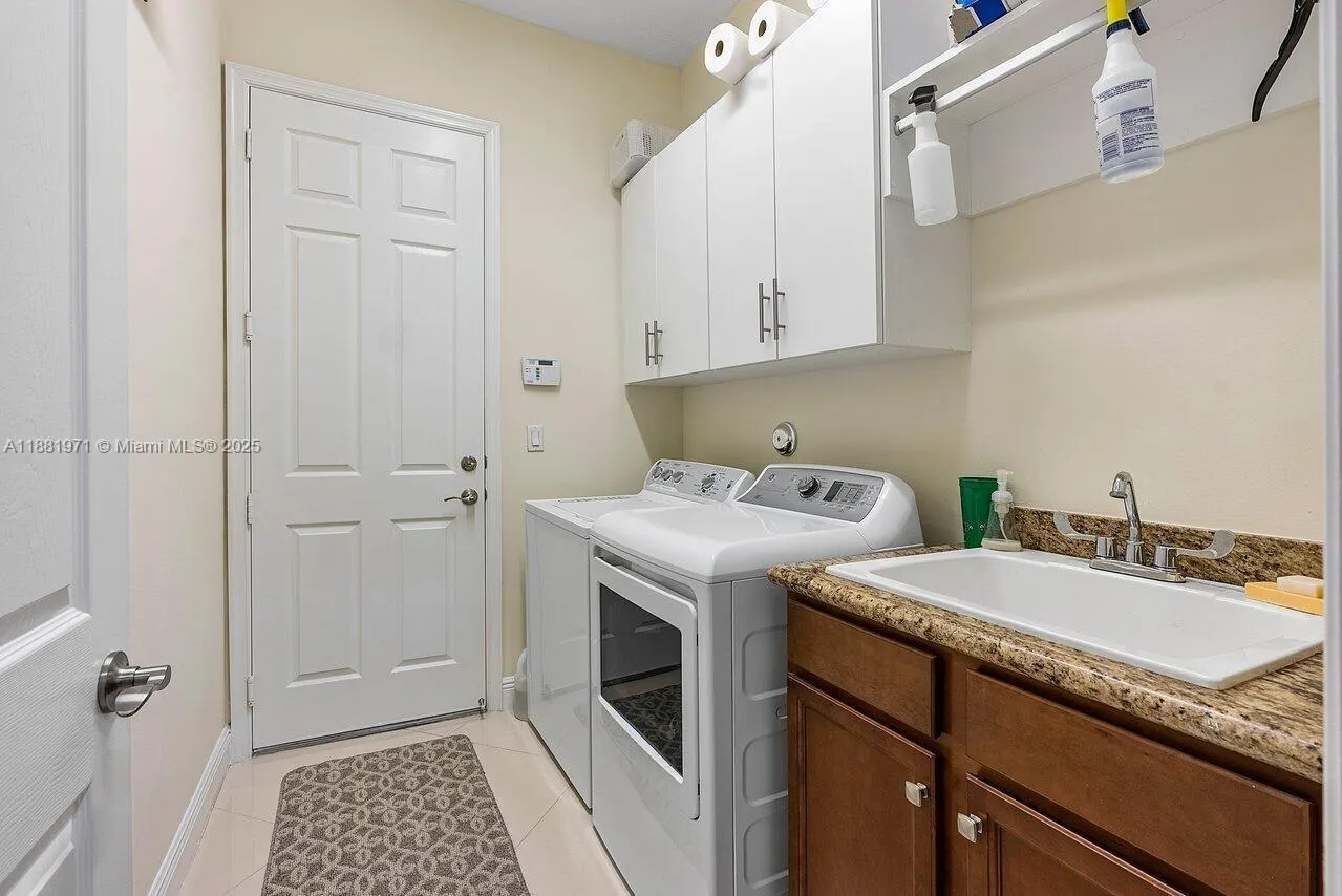 12097 Boca Reserve Ln