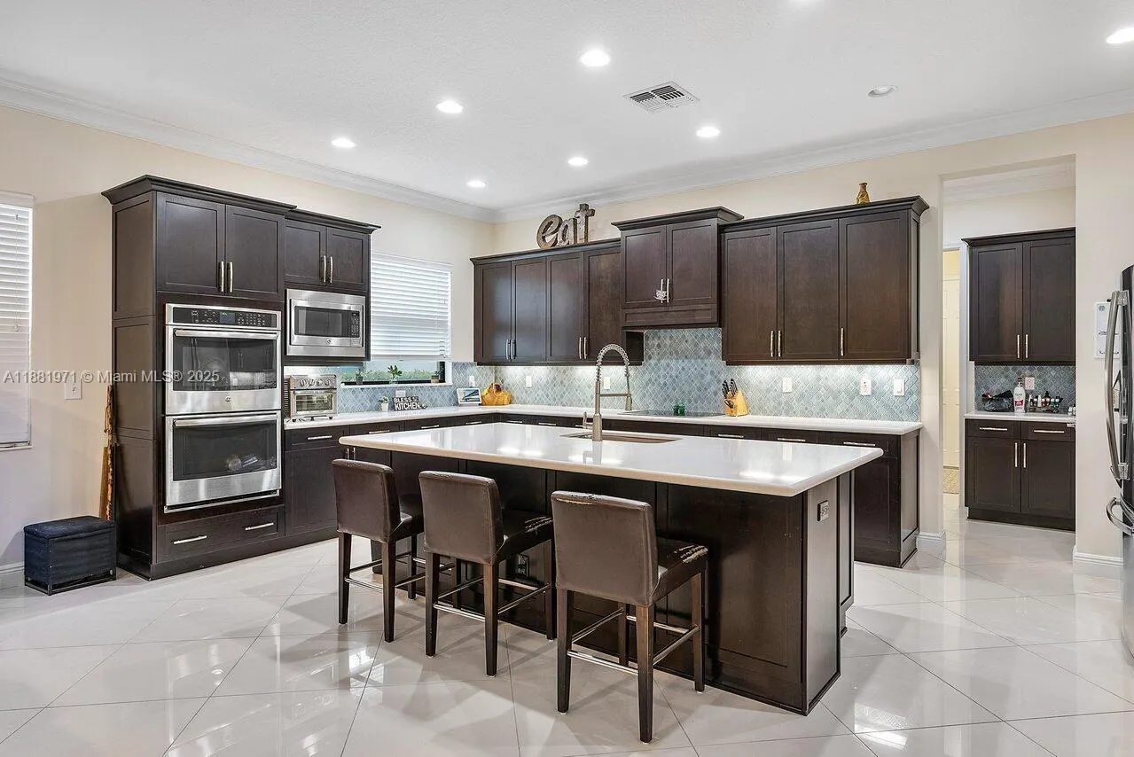 12097 Boca Reserve Ln