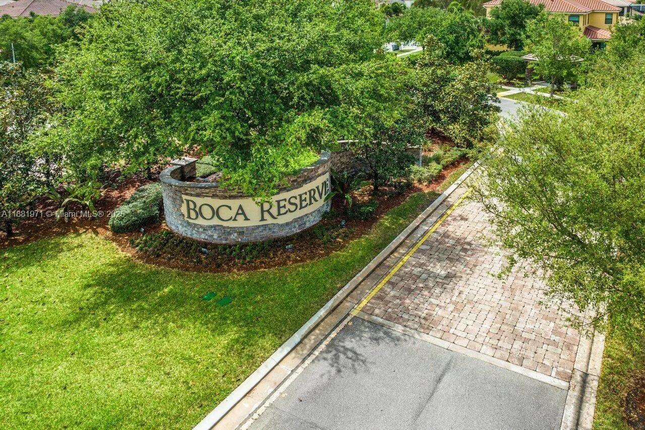 12097 Boca Reserve Ln