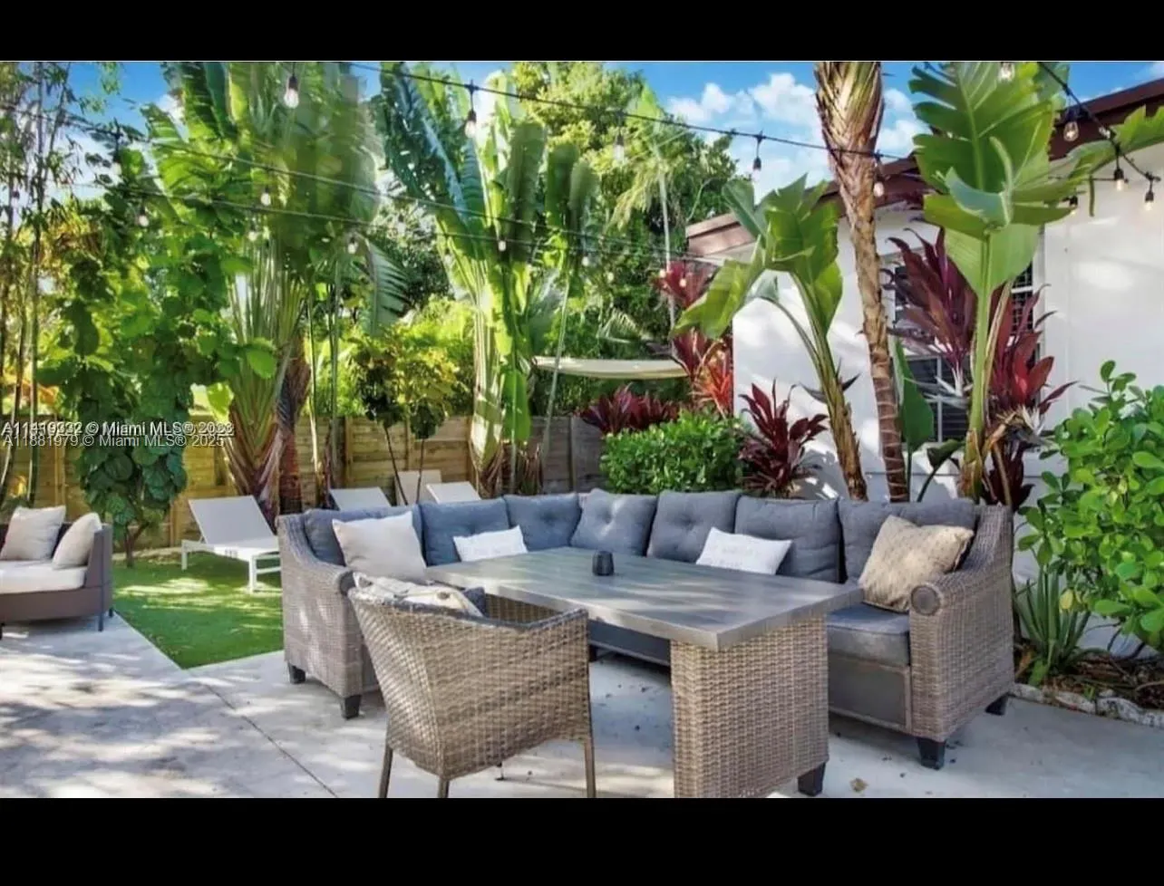 149 NW 48th St