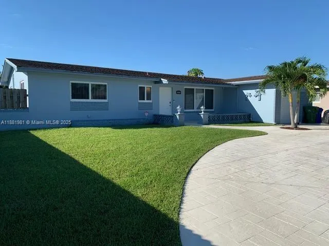 10610 NW 22nd St
