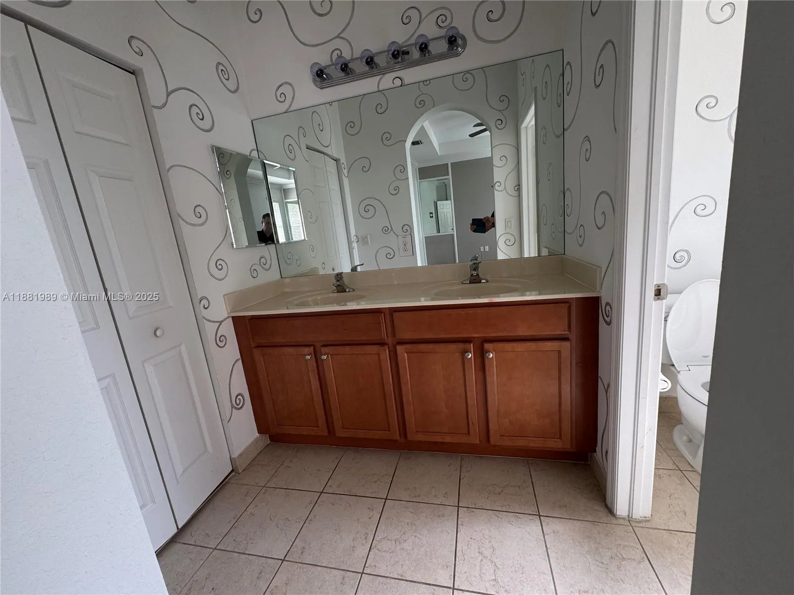 145 Emerald Creek Way, #145