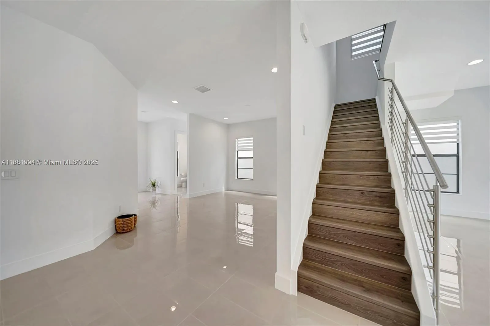 1454 NW 23rd Ave