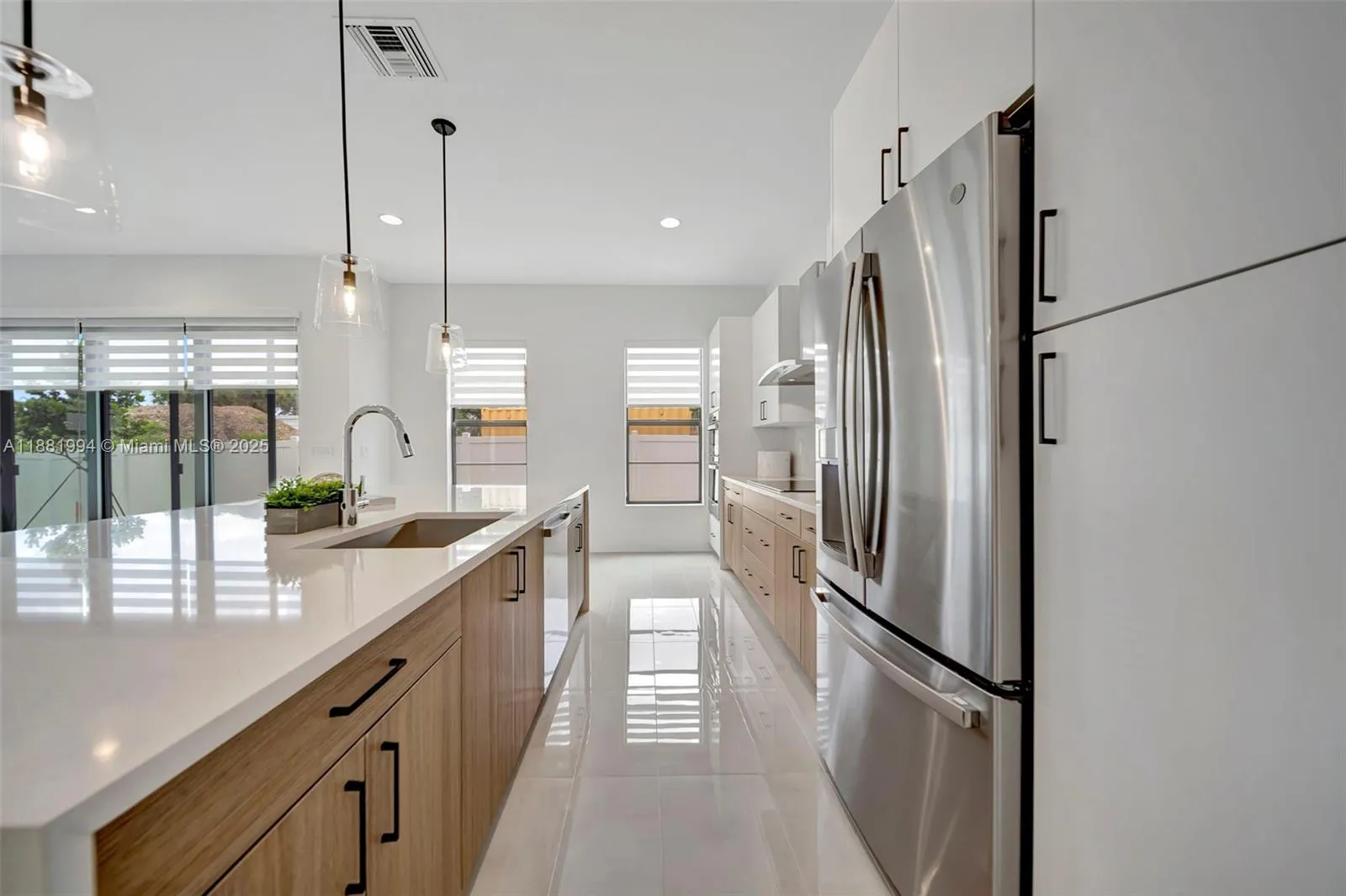 1454 NW 23rd Ave