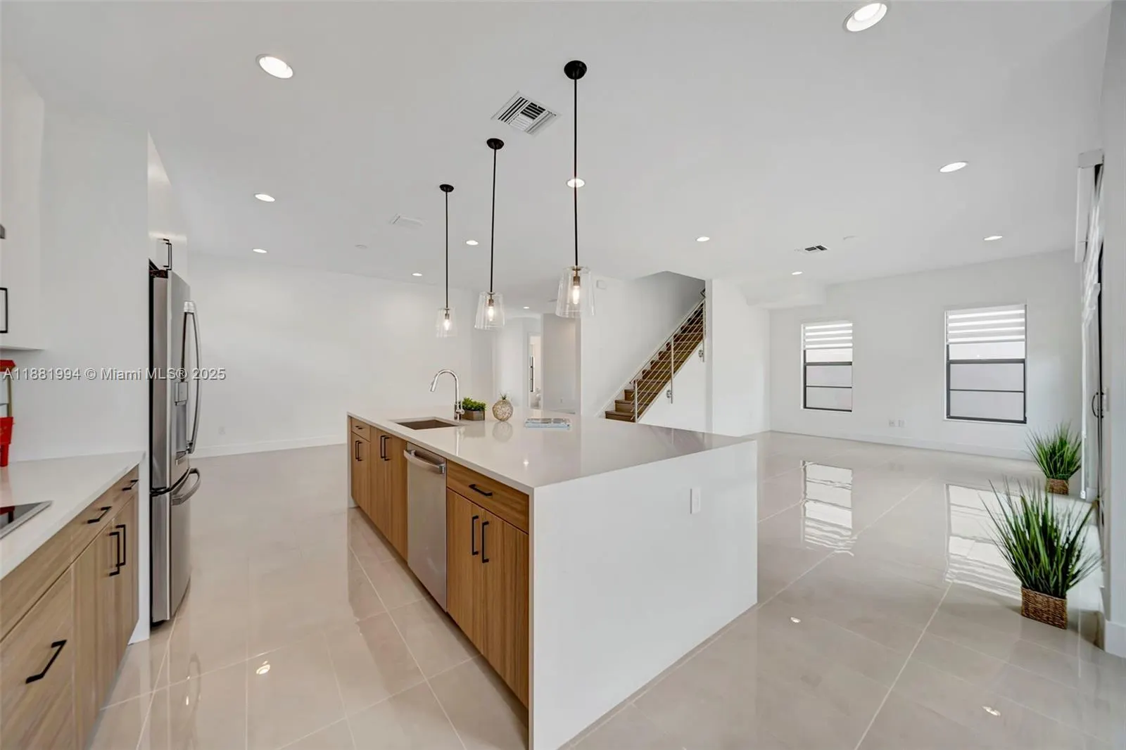 1454 NW 23rd Ave