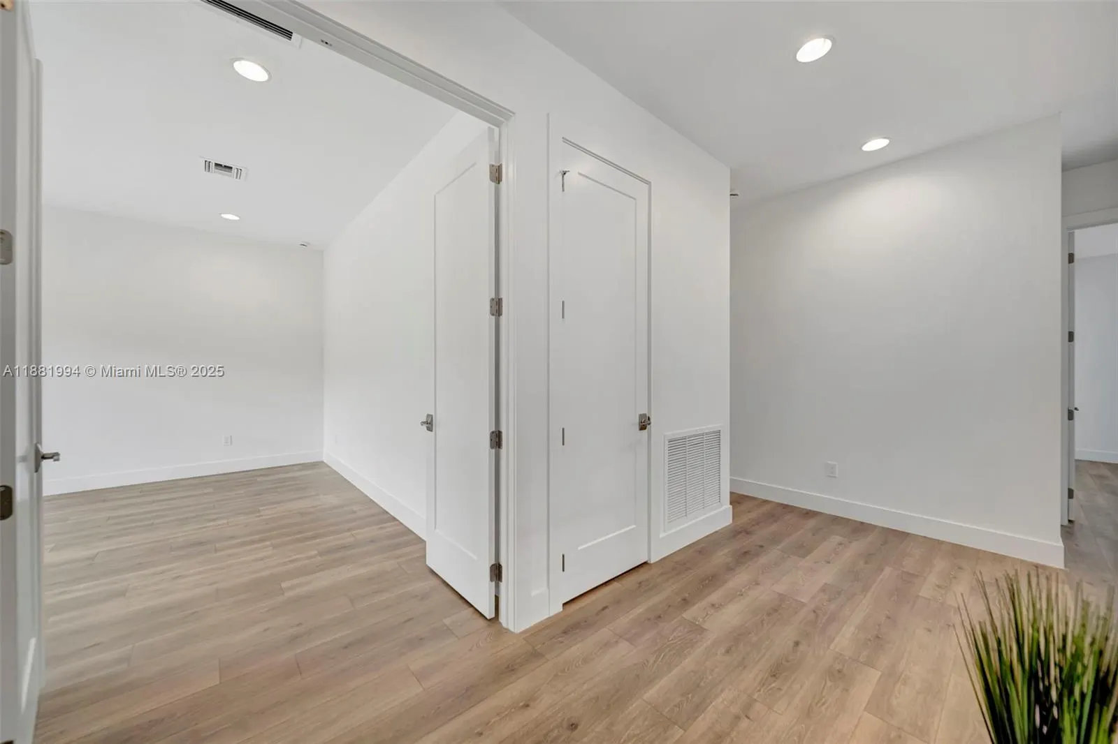1454 NW 23rd Ave