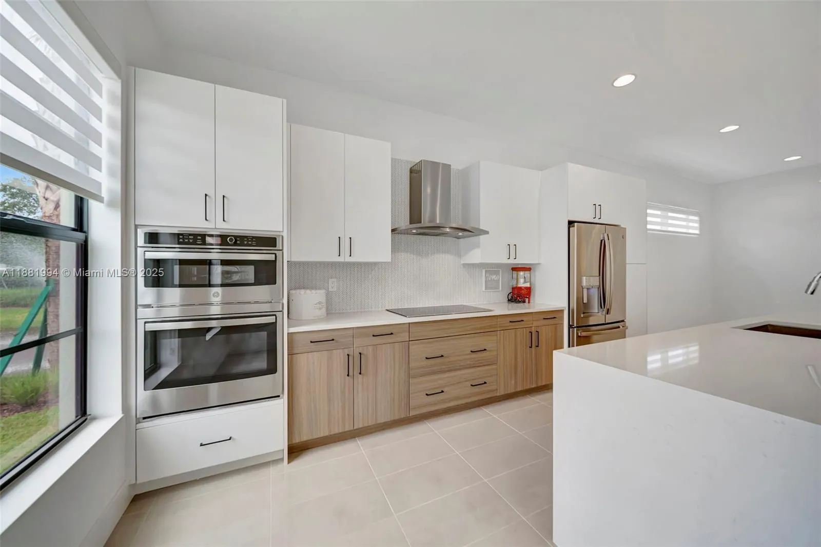 1454 NW 23rd Ave