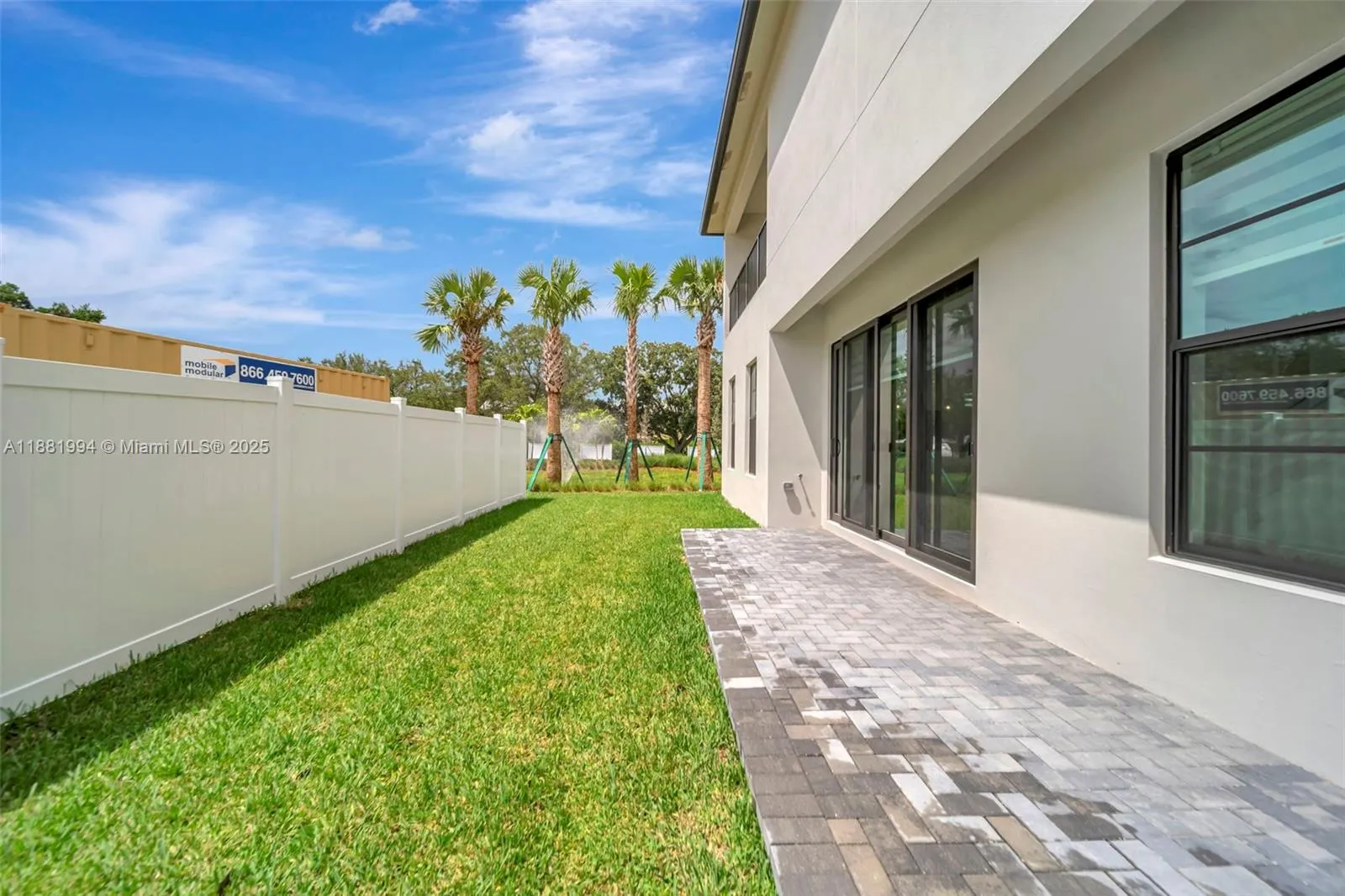 1454 NW 23rd Ave