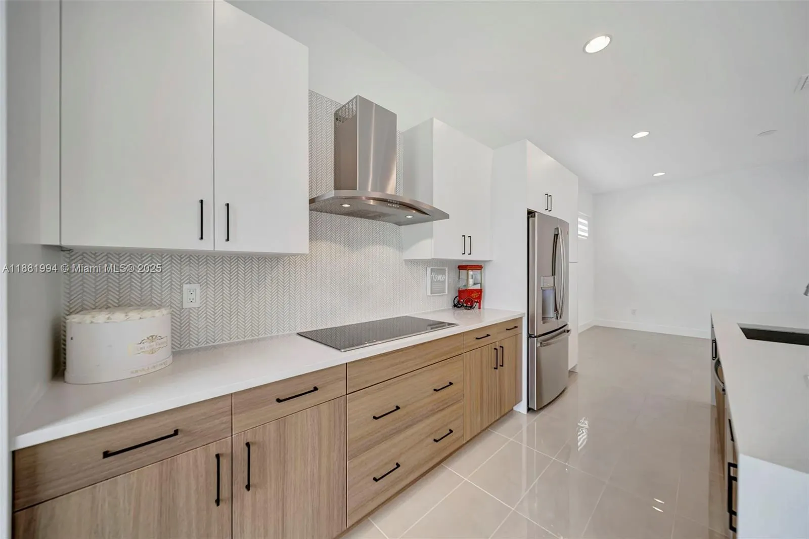 1454 NW 23rd Ave