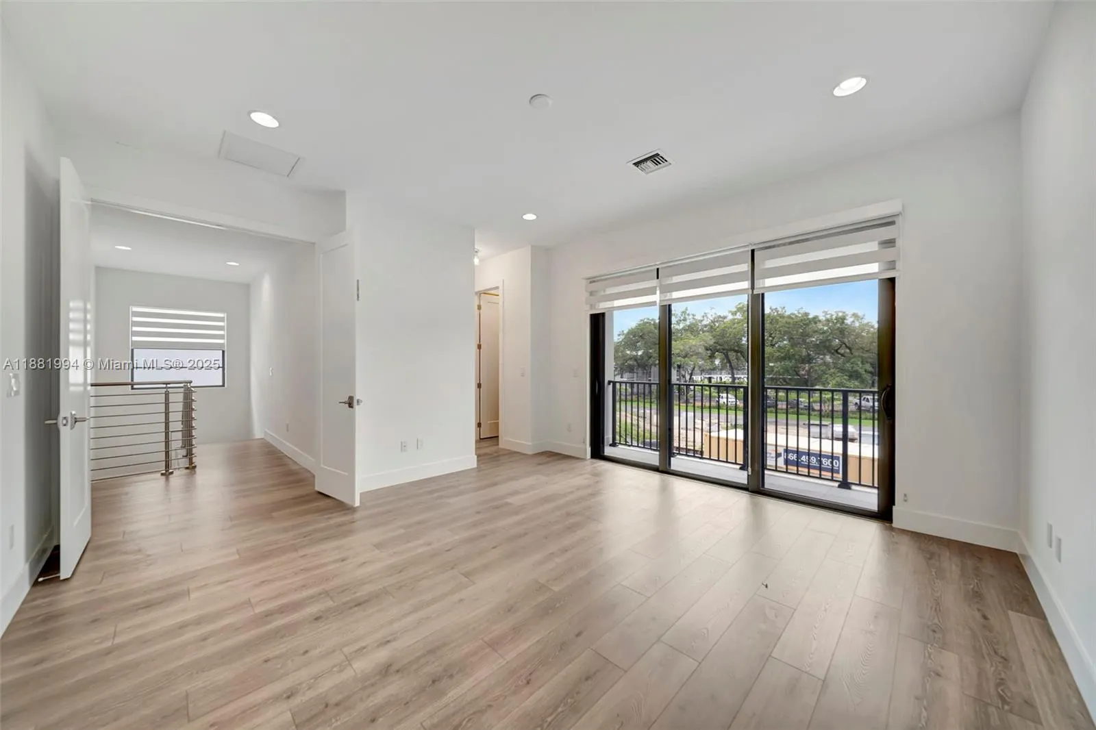 1454 NW 23rd Ave