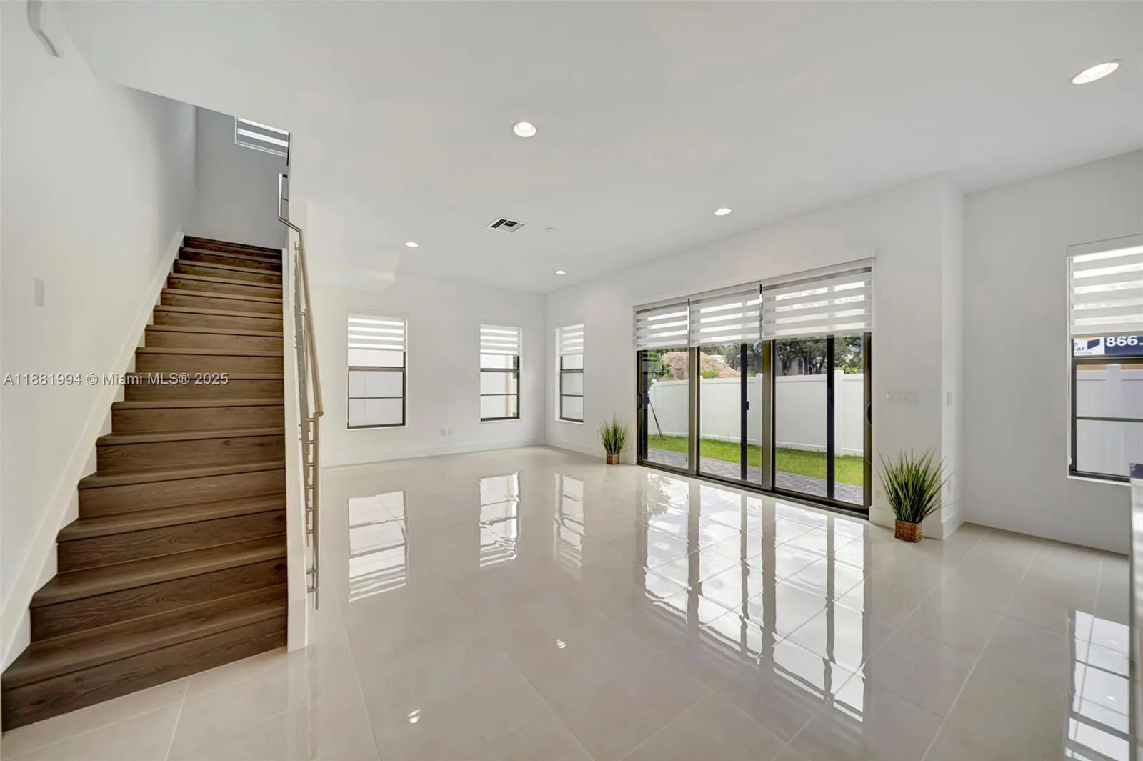 1454 NW 23rd Ave