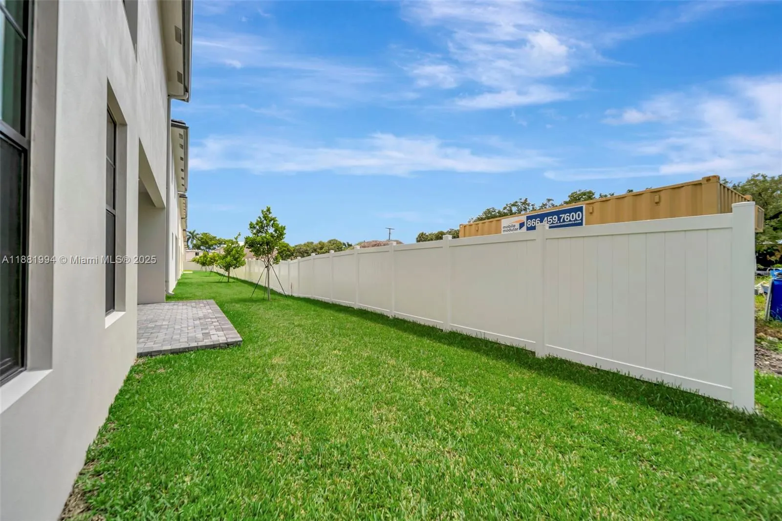 1454 NW 23rd Ave