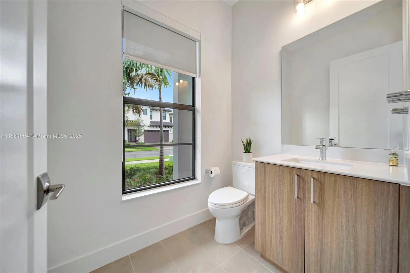1454 NW 23rd Ave