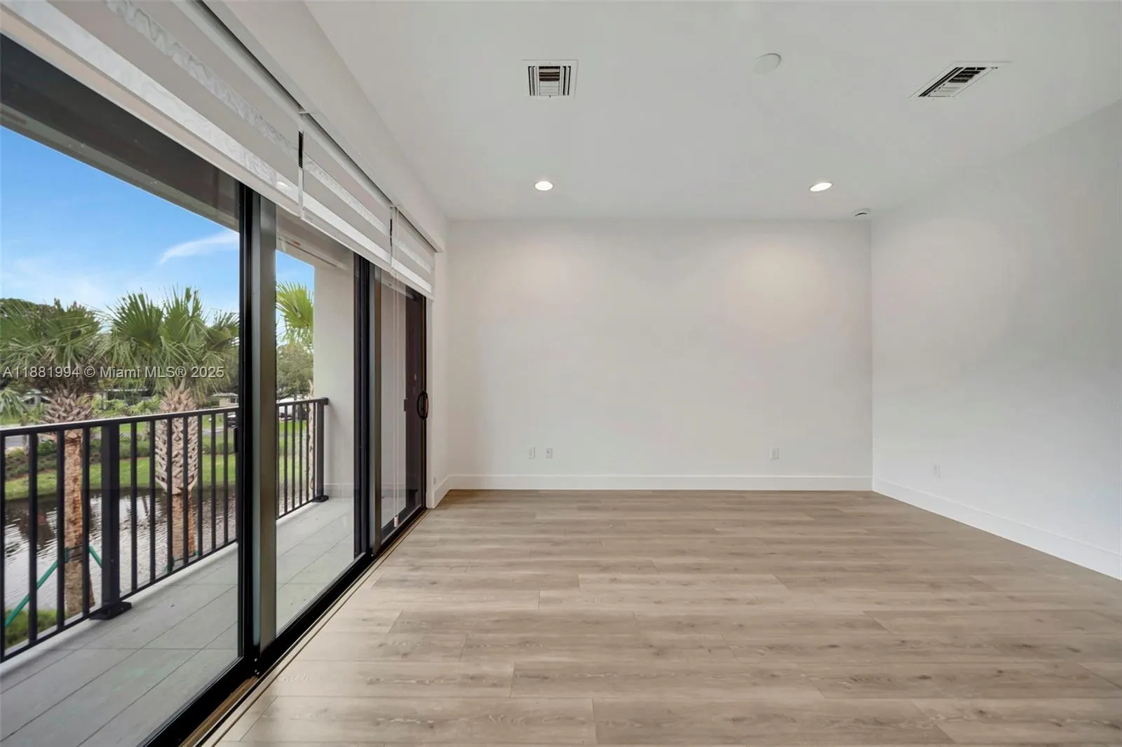 1454 NW 23rd Ave