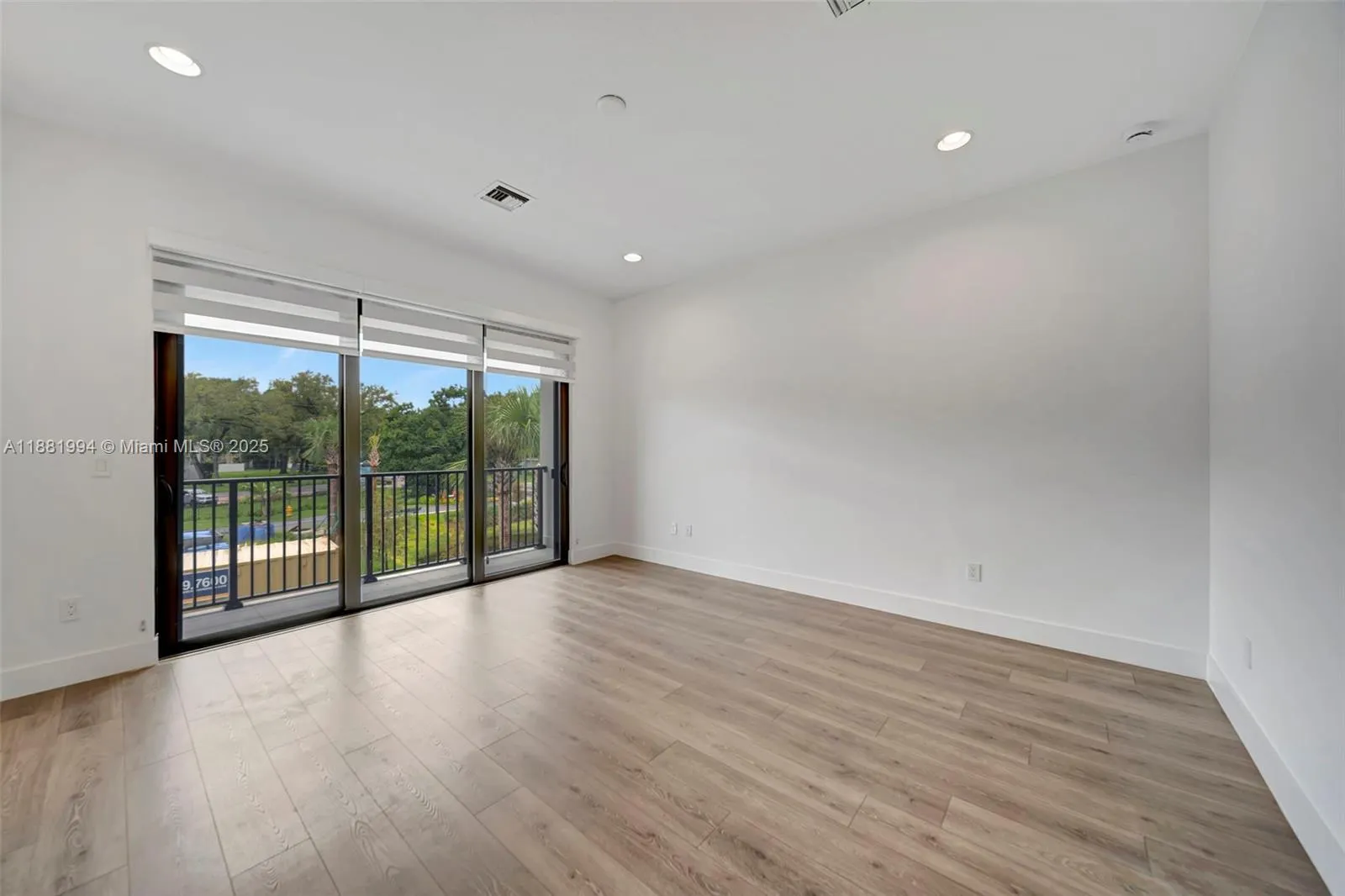 1454 NW 23rd Ave