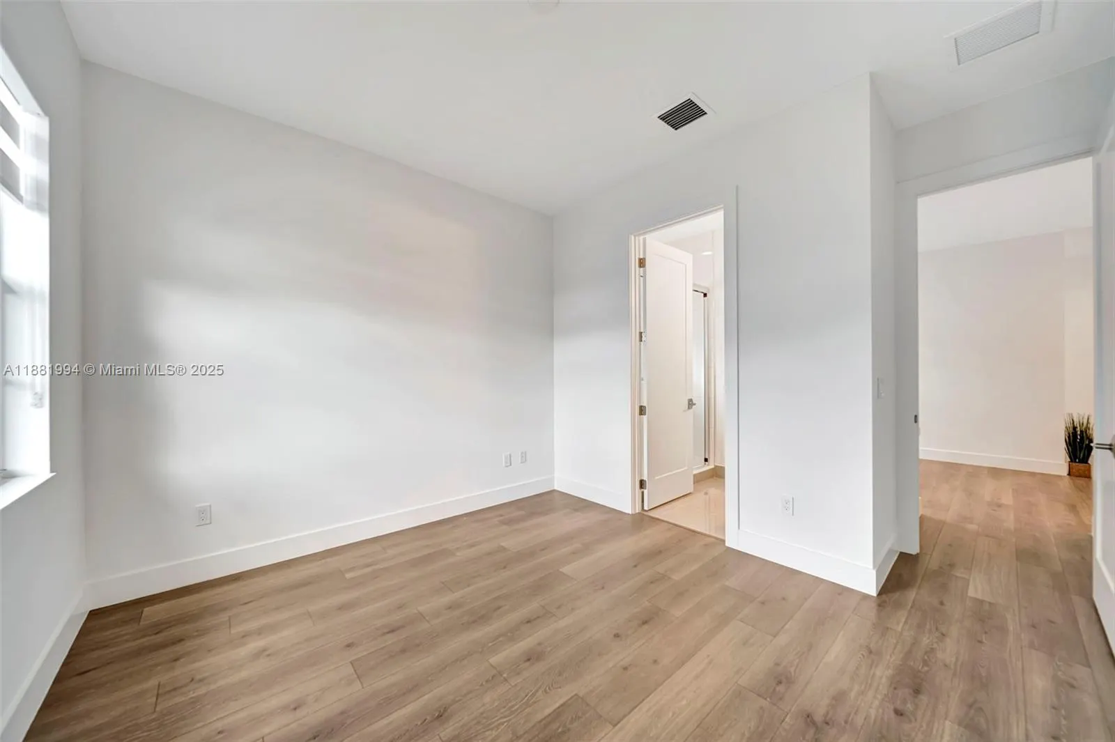 1454 NW 23rd Ave