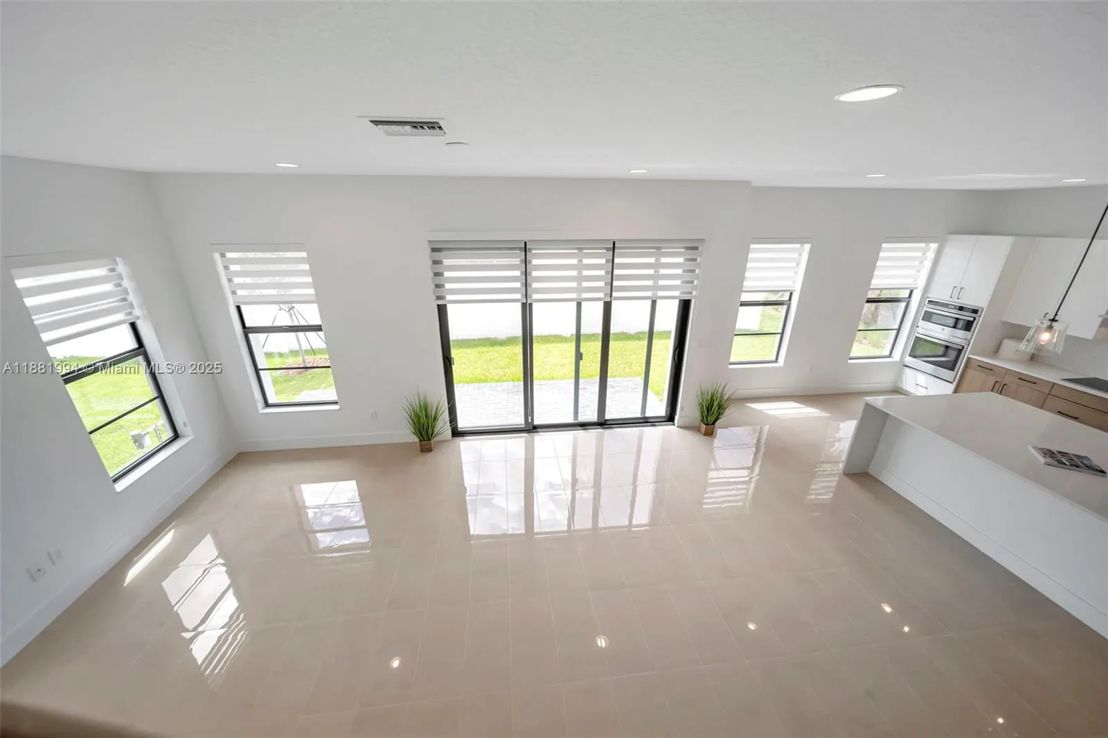 1454 NW 23rd Ave