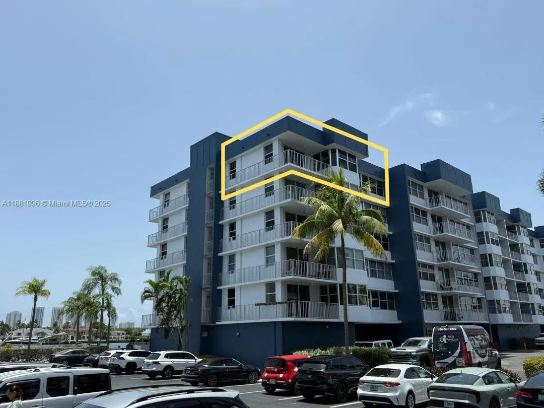 16570 NE 26th Ave, #6B