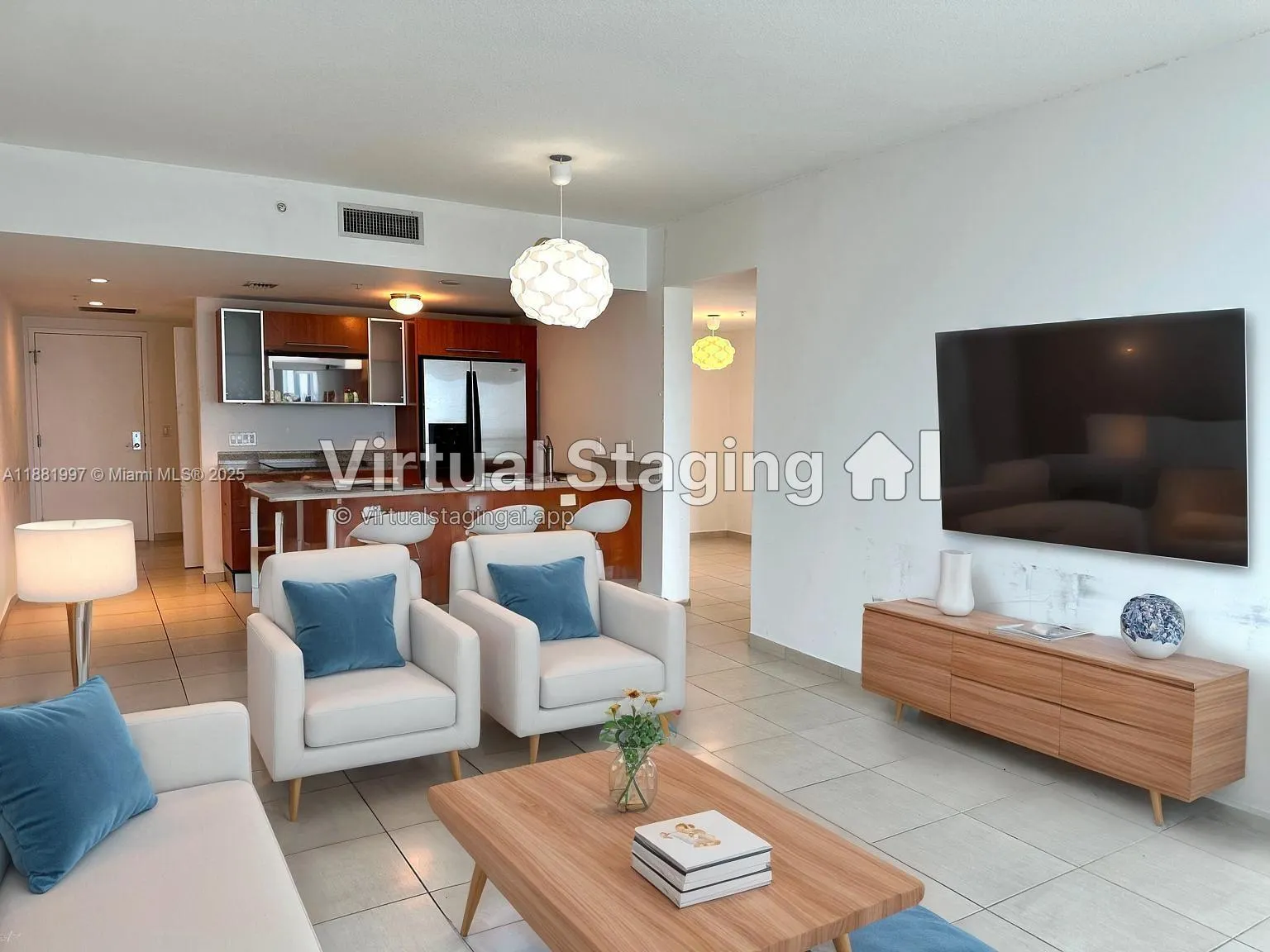 185 SW 7th St, #3704