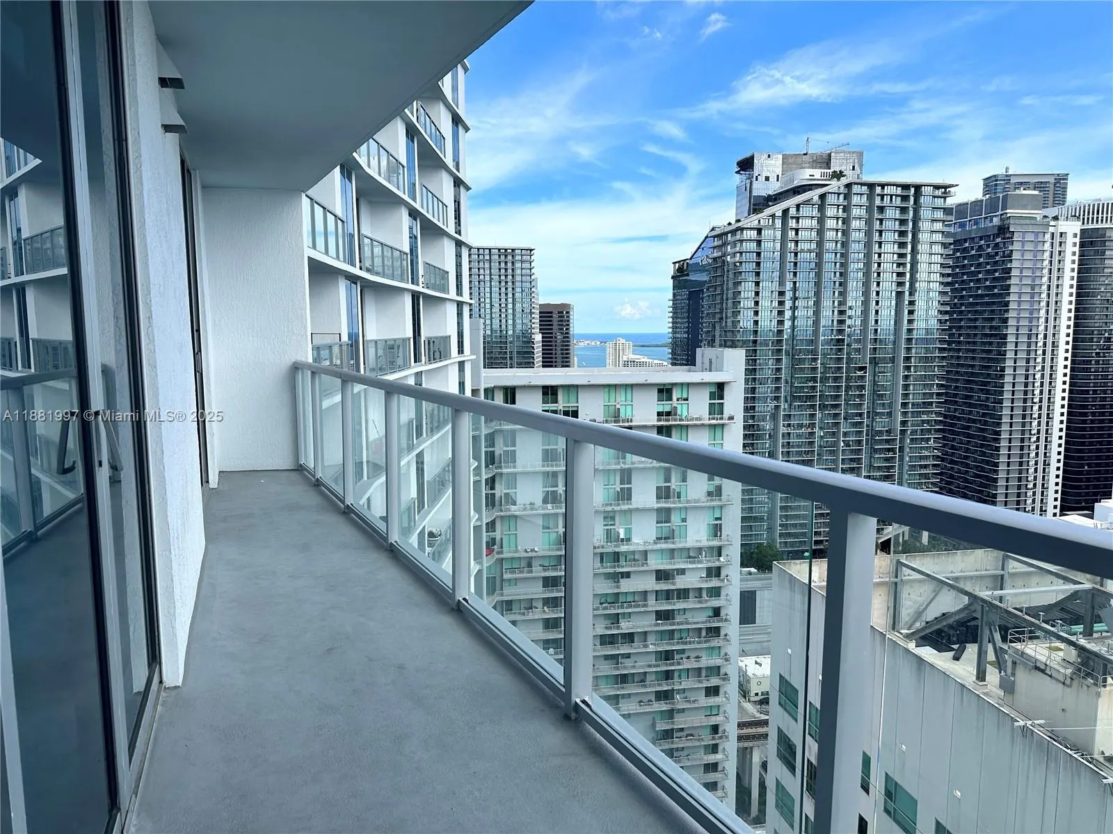 185 SW 7th St, #3704