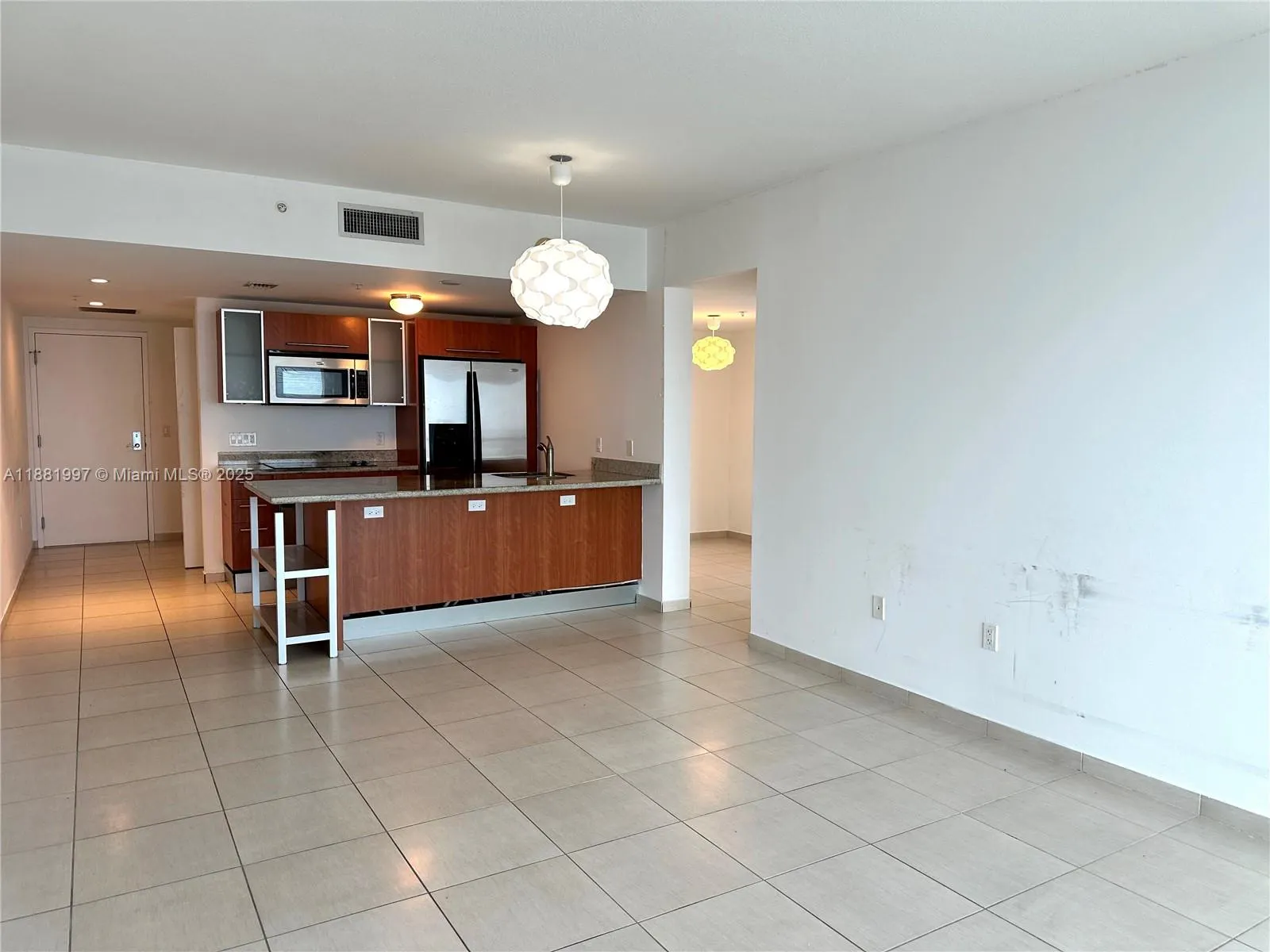 185 SW 7th St, #3704