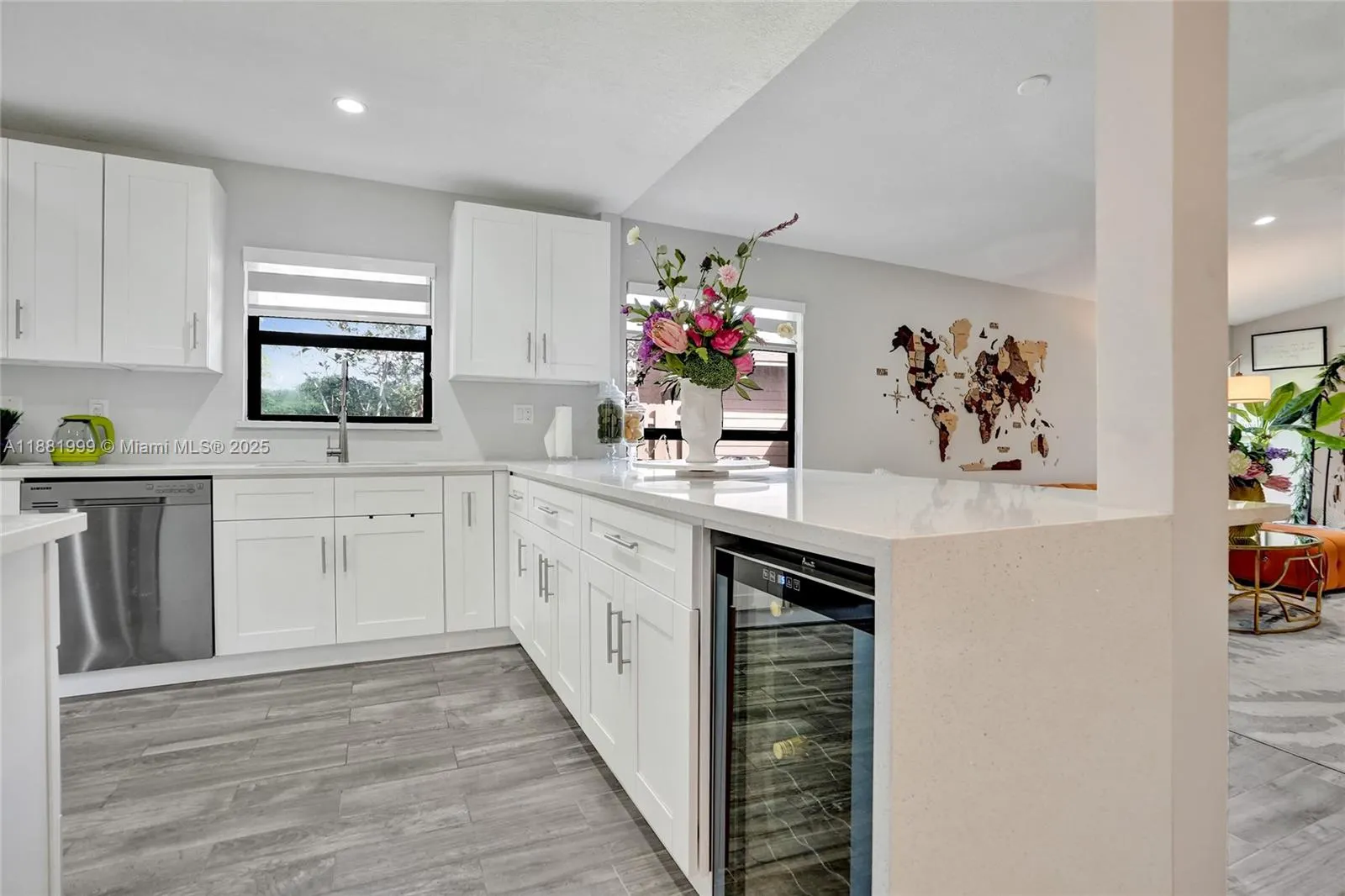 6188 pine tree lane