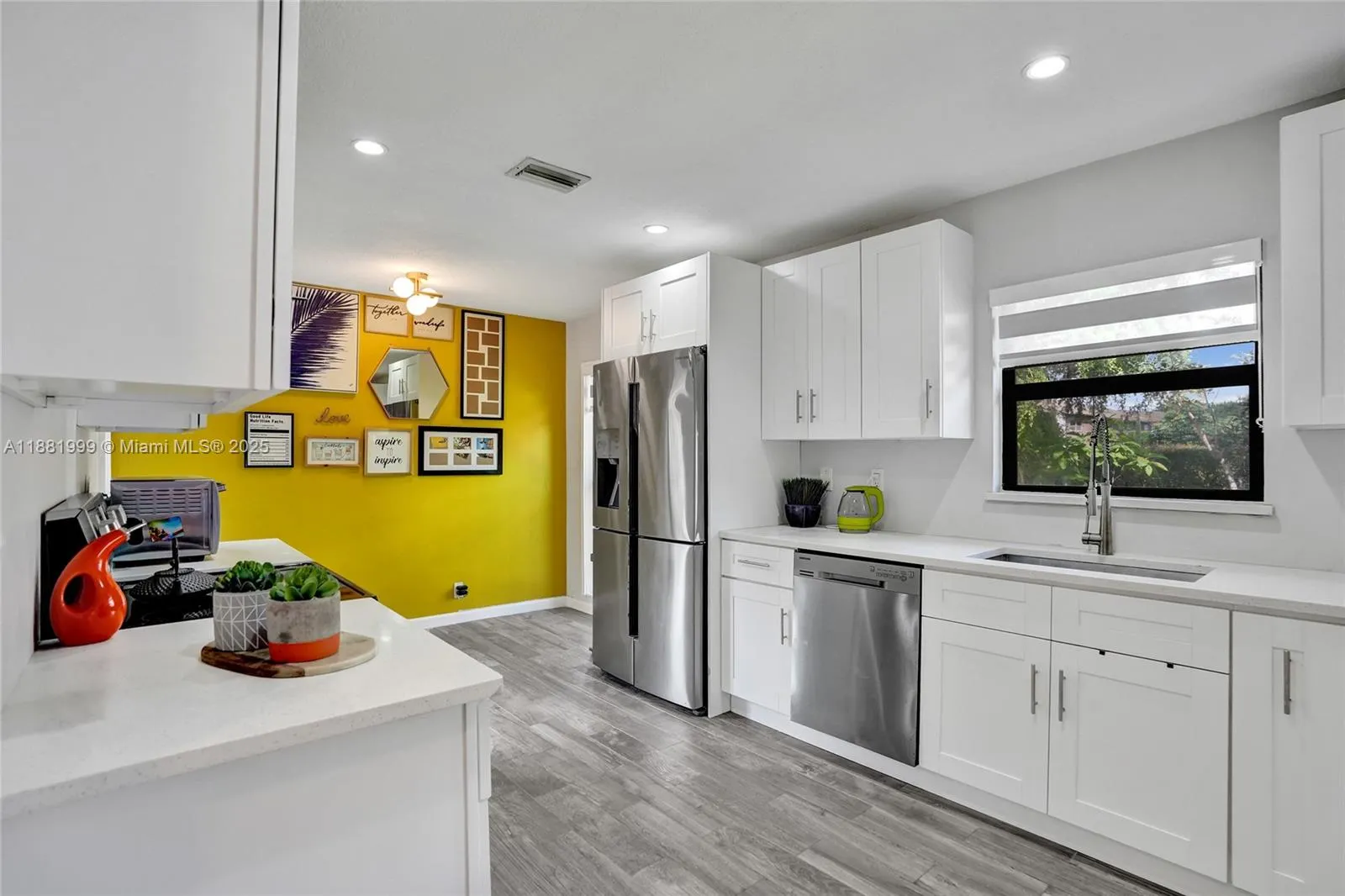 6188 pine tree lane