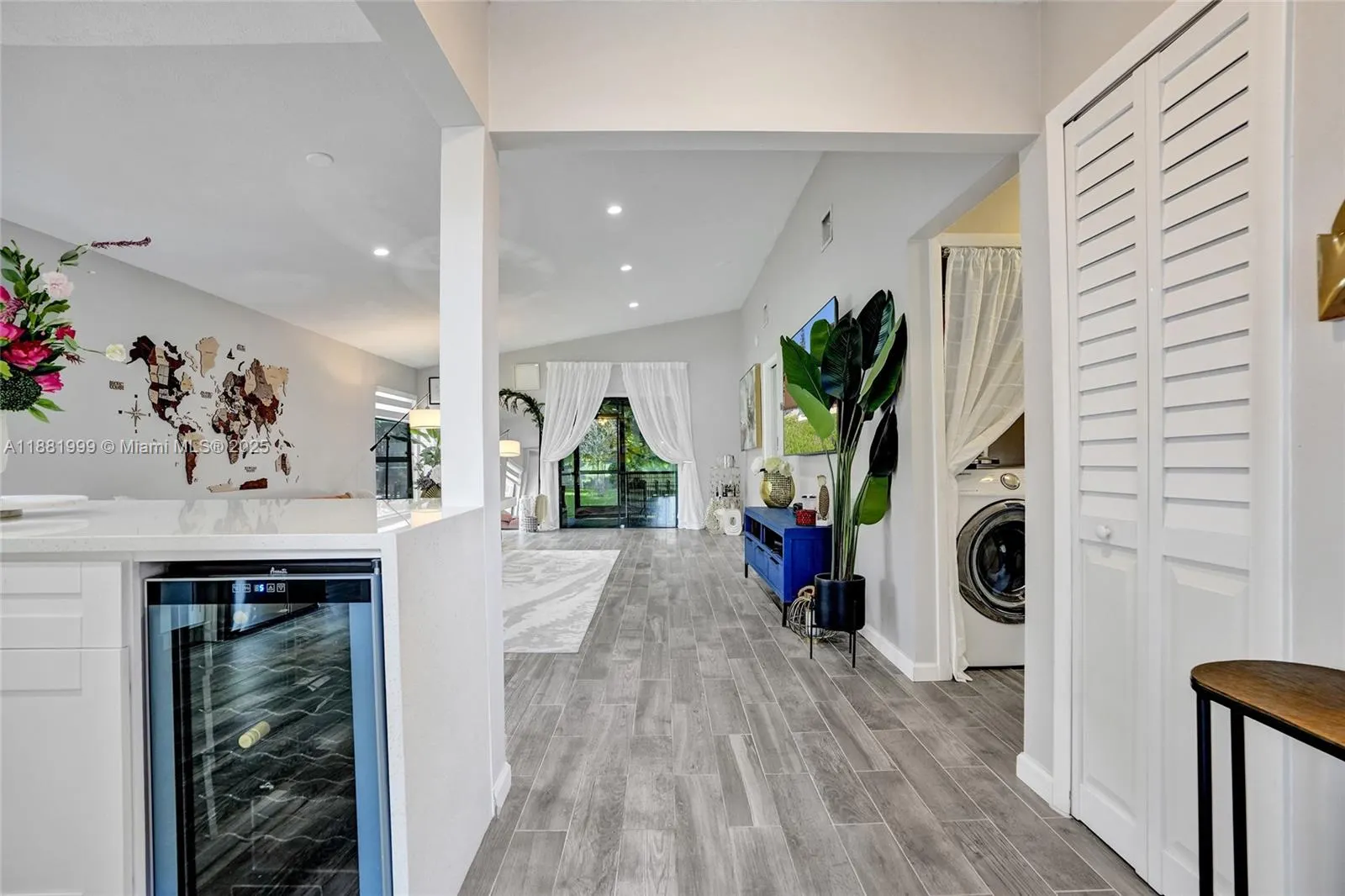 6188 pine tree lane