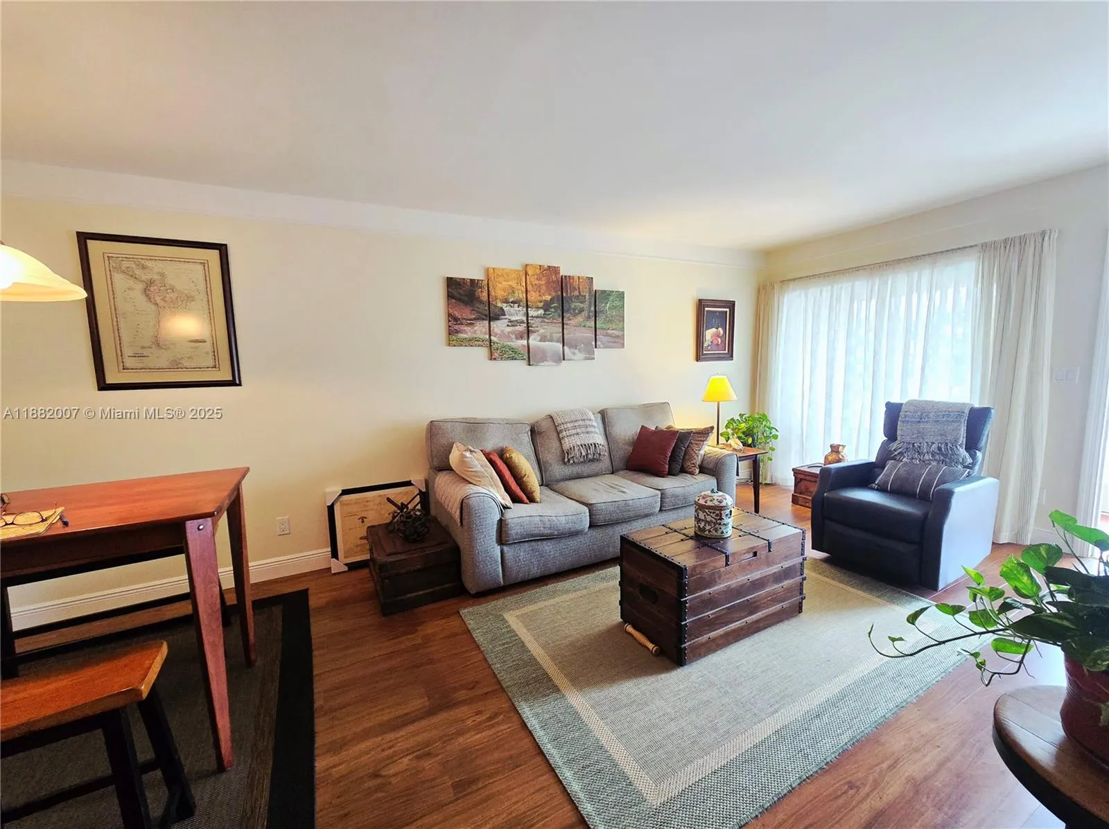 5387 SW 40th Ave, #203