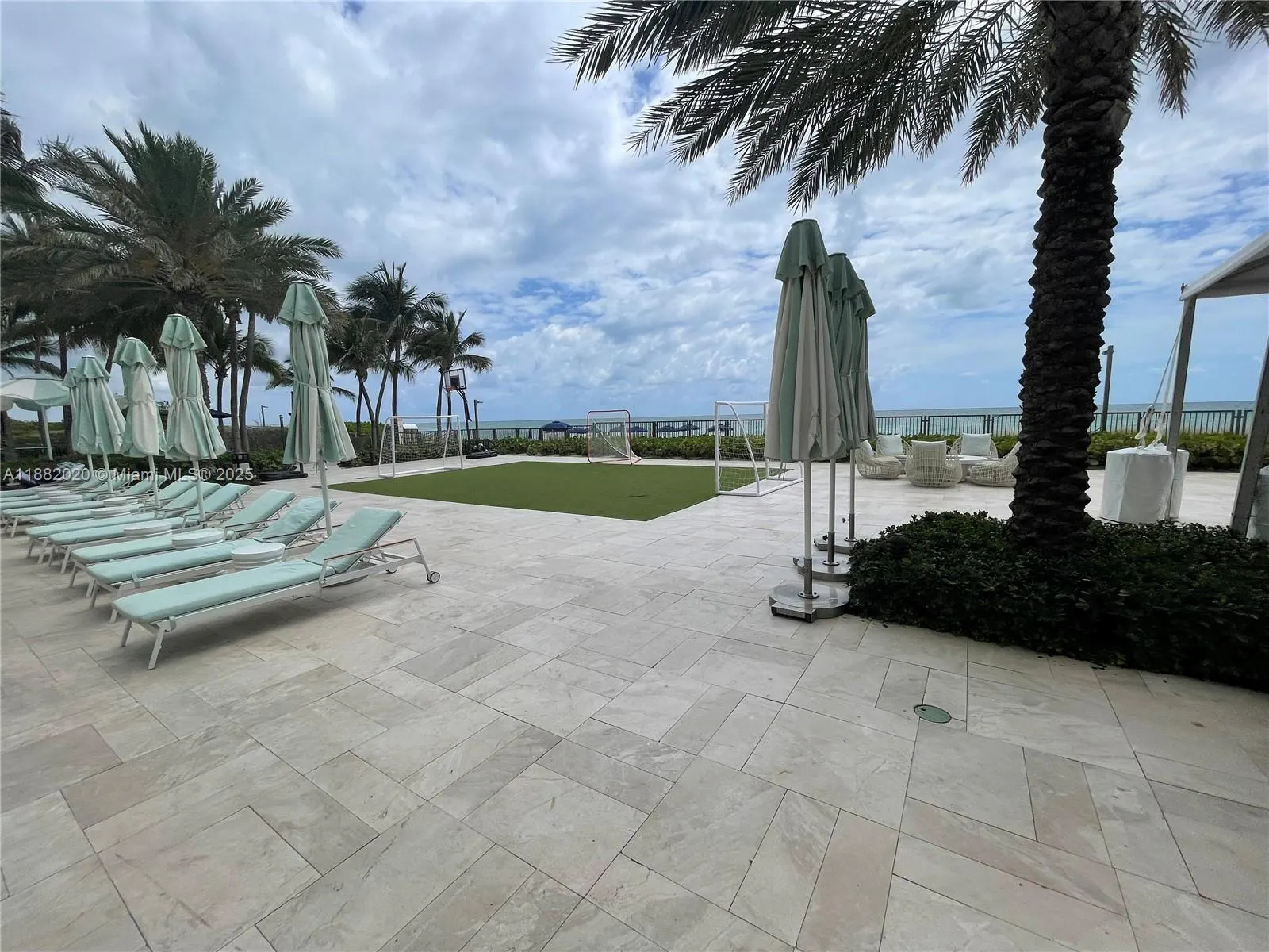 16047 Collins Ave, #404