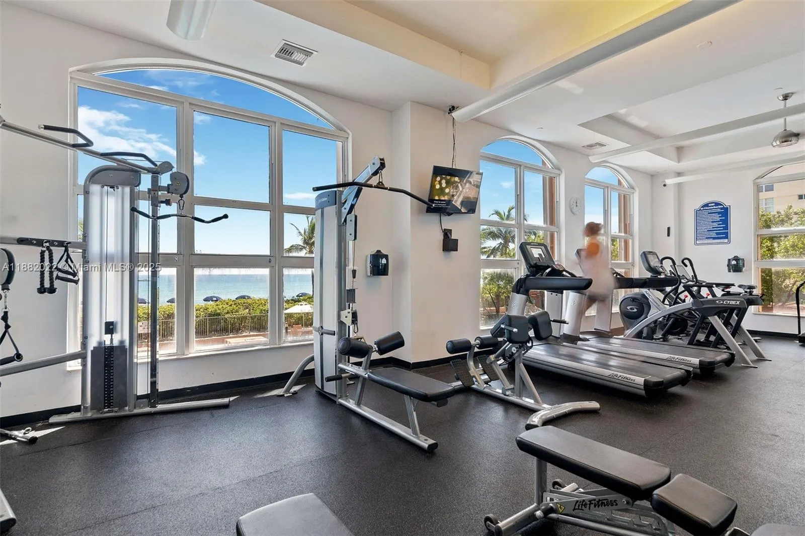 2067 S Ocean Dr, #TH5