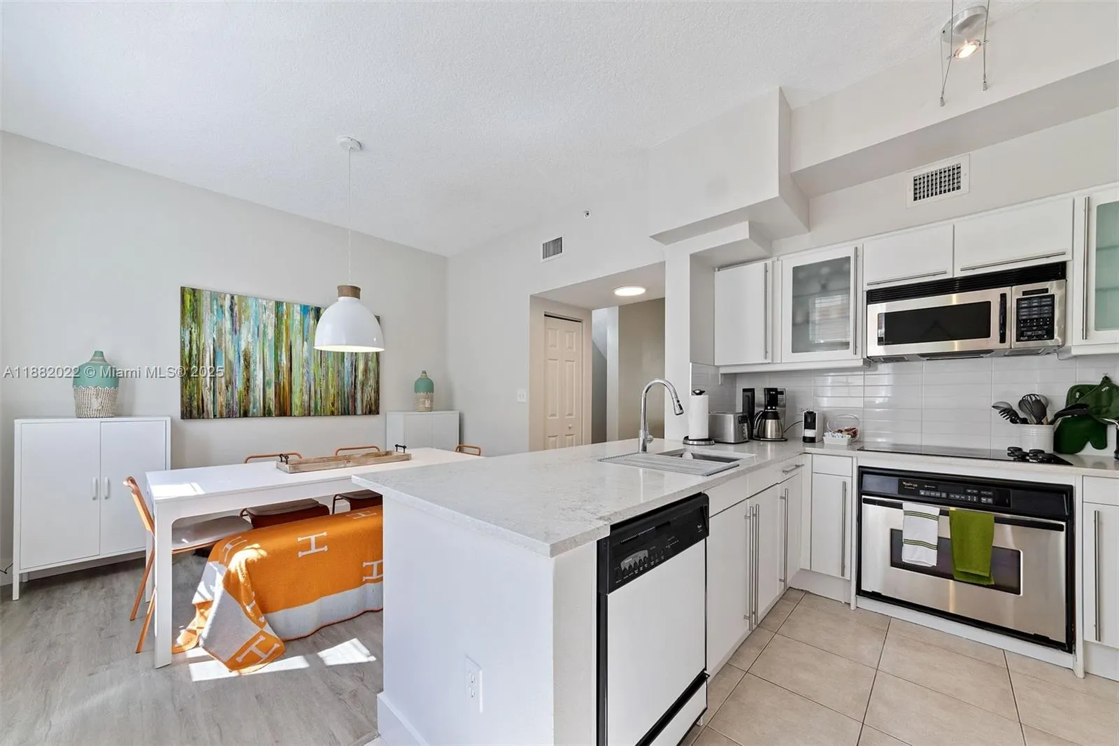 2067 S Ocean Dr, #TH5