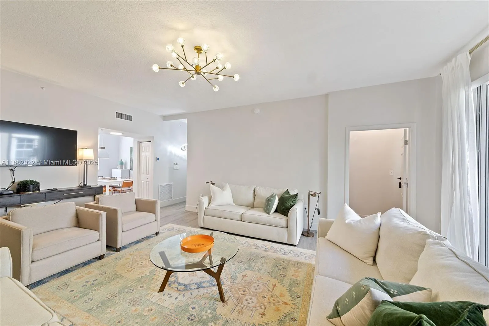 2067 S Ocean Dr, #TH5