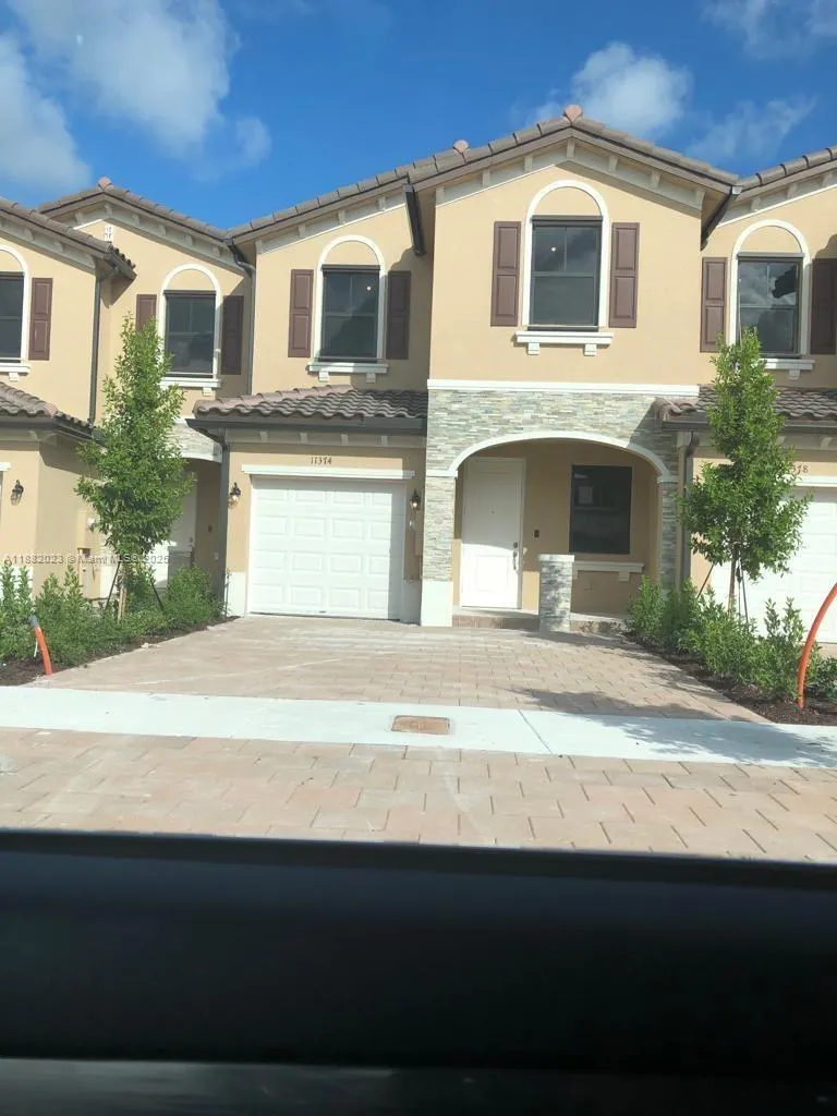 11374 SW 254th Ter