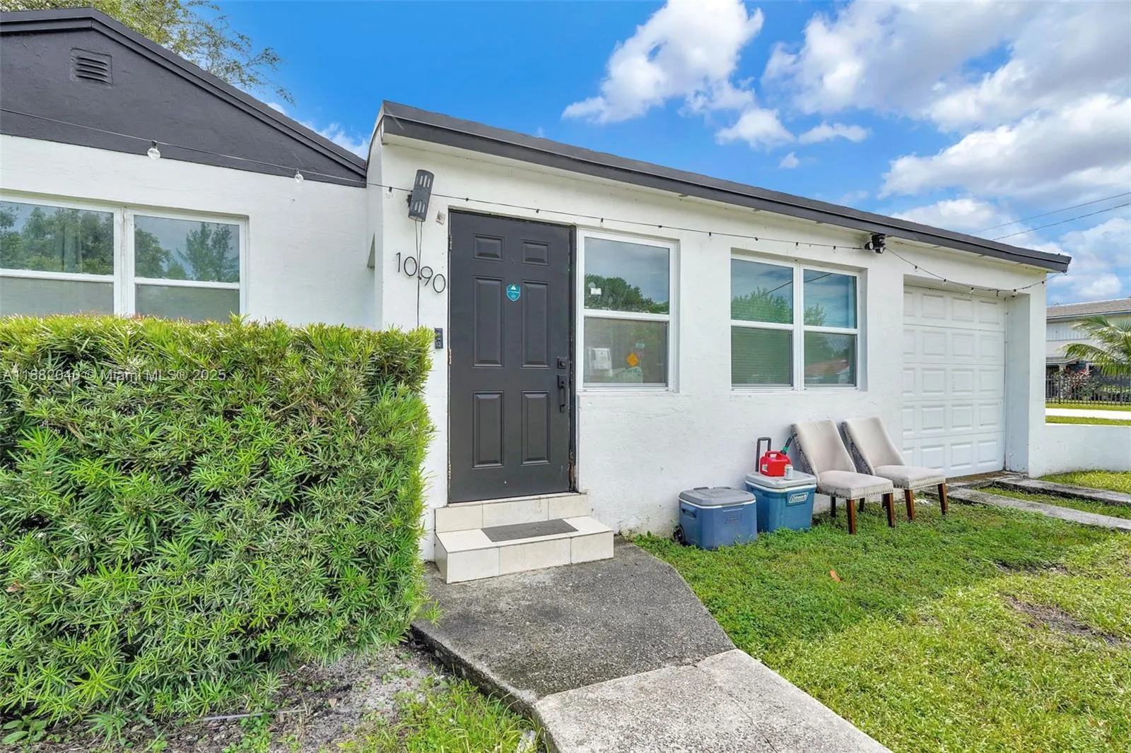 1090 NW 77th St