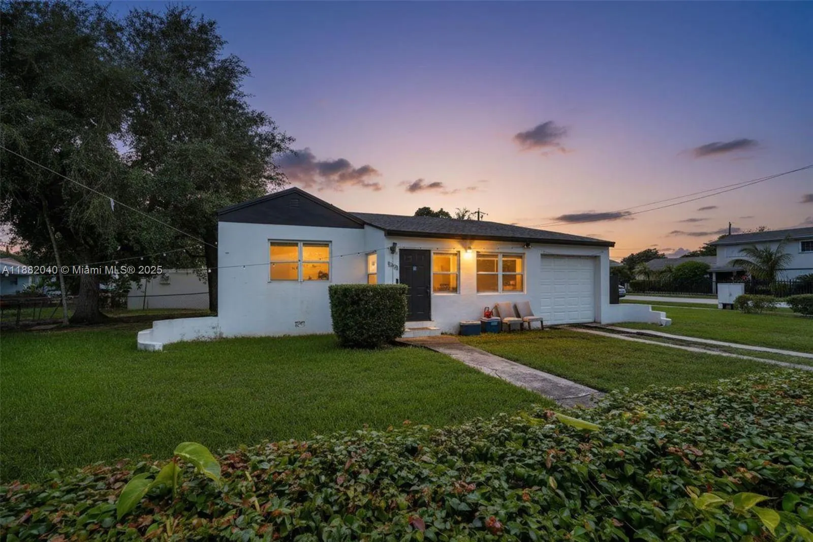 1090 NW 77th St