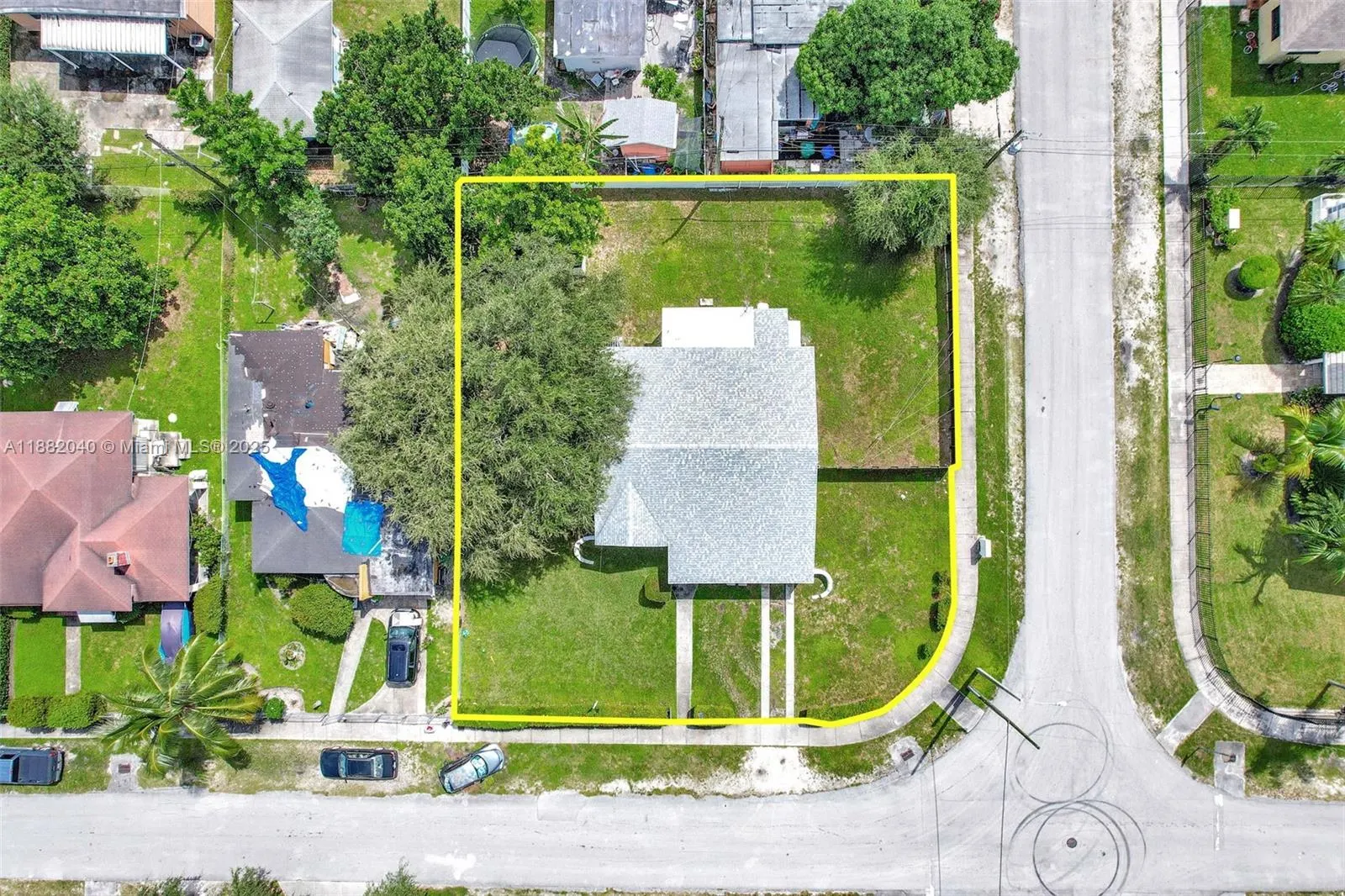 1090 NW 77th St