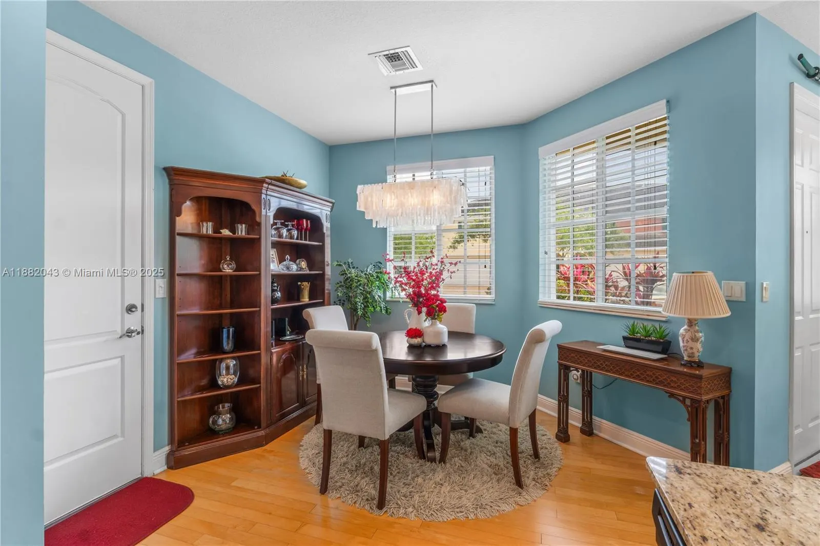 7702 Paddock Pl, #7702