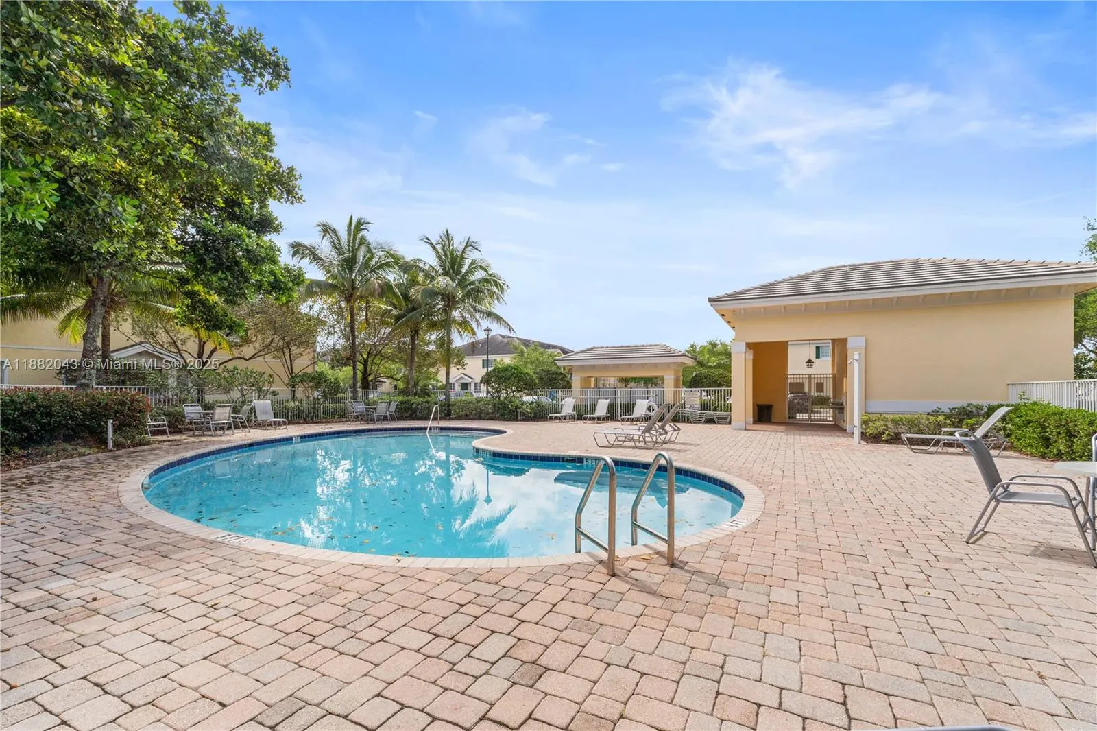 7702 Paddock Pl, #7702