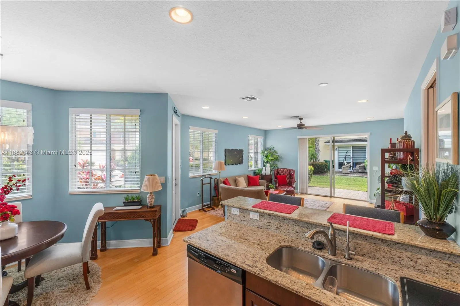 7702 Paddock Pl, #7702
