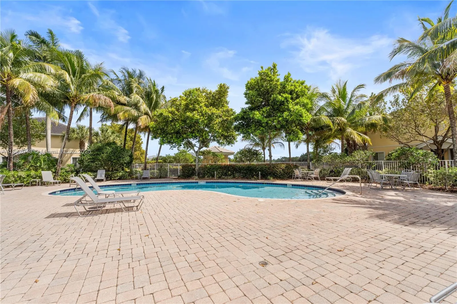7702 Paddock Pl, #7702