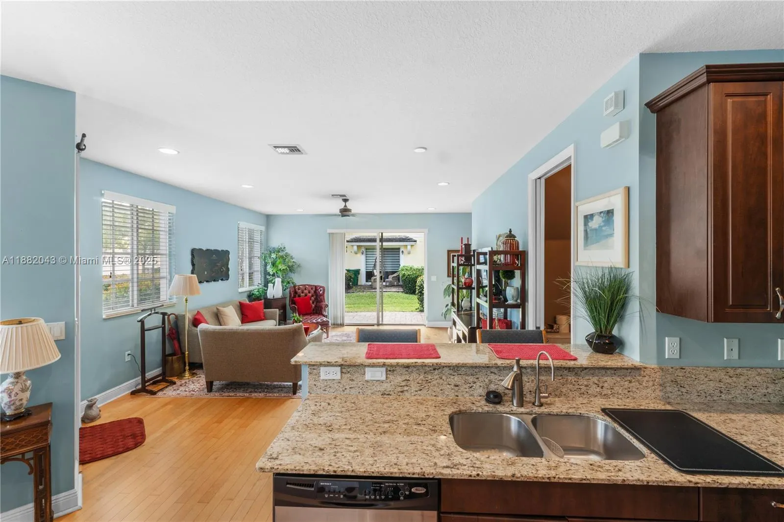 7702 Paddock Pl, #7702