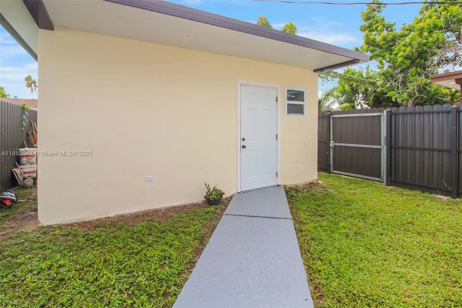 11120 SW 176th St