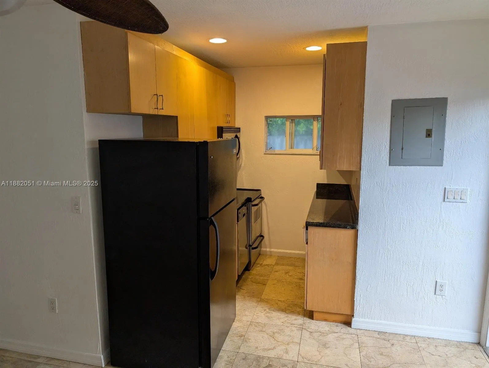 728 NE 13th Ct, #11