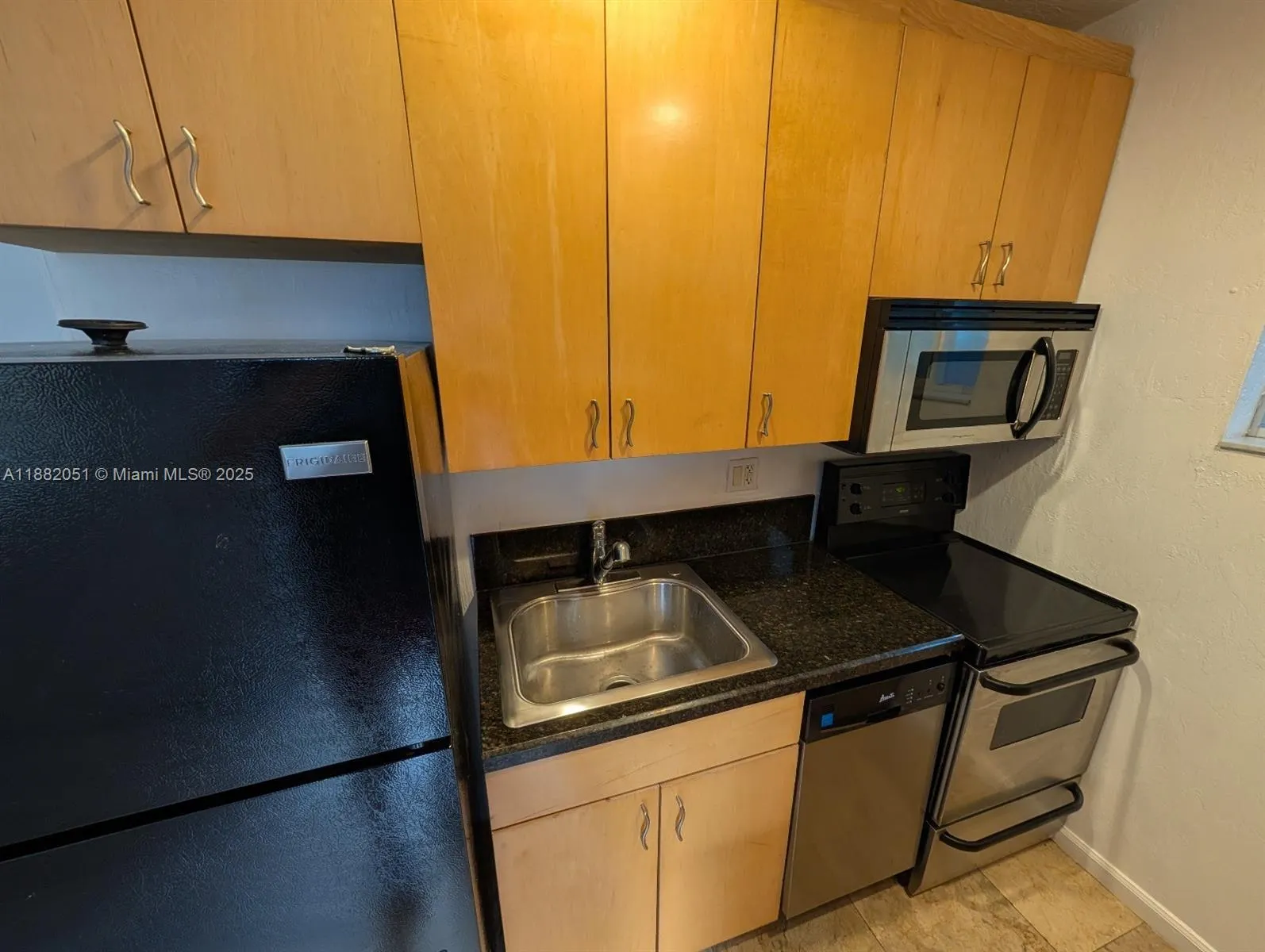 728 NE 13th Ct, #11