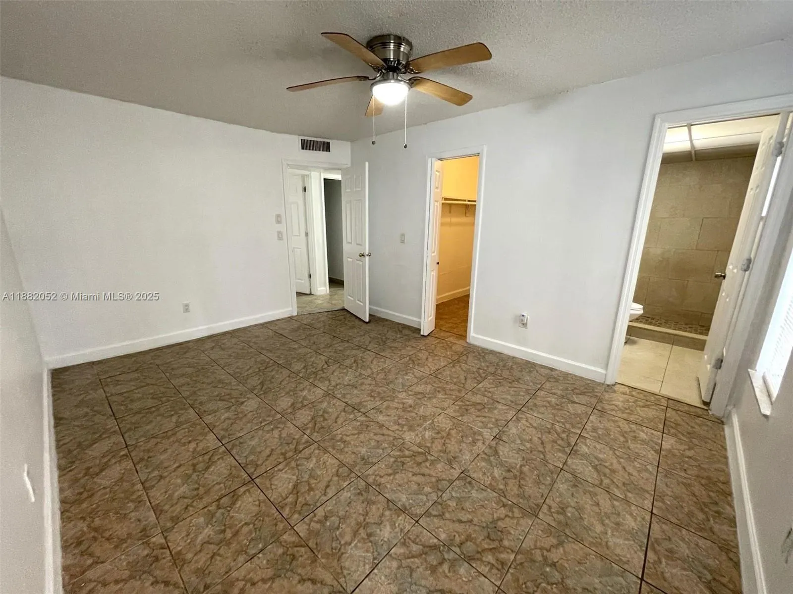 2800 NW 56th Ave, #B107